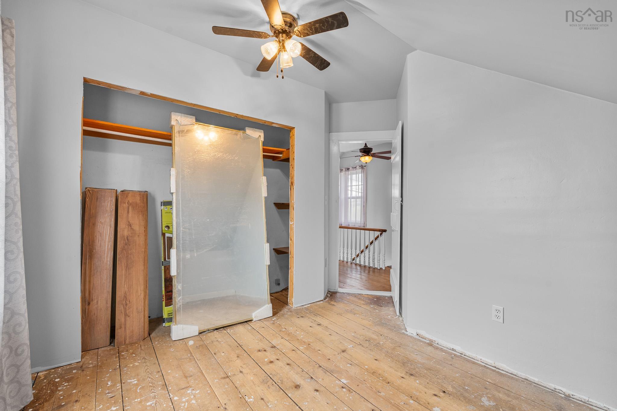 $389,900.00: 1802 King Street, Windsor