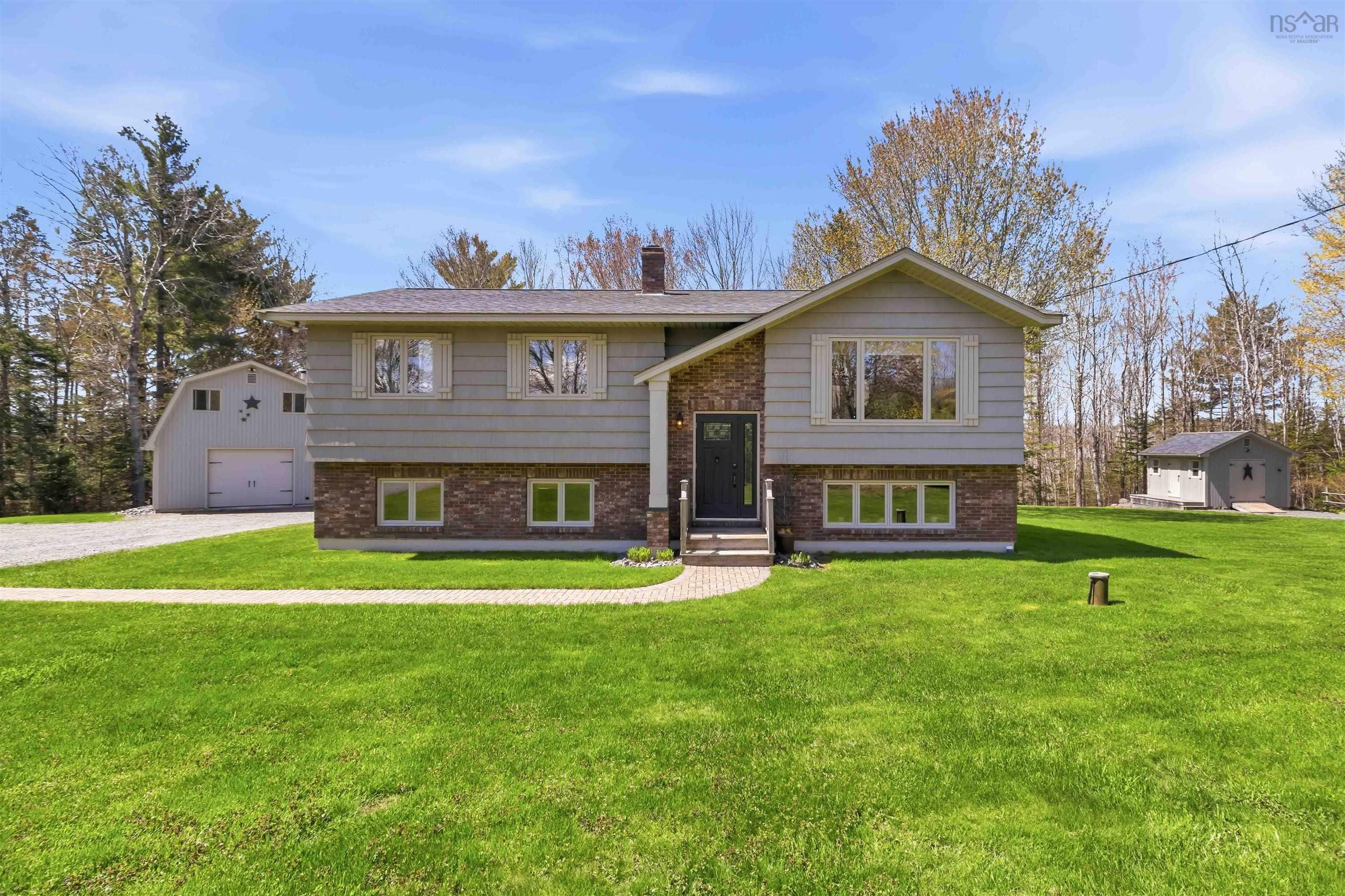 $599,900.00: 61 Charles Hill Road, Farmington