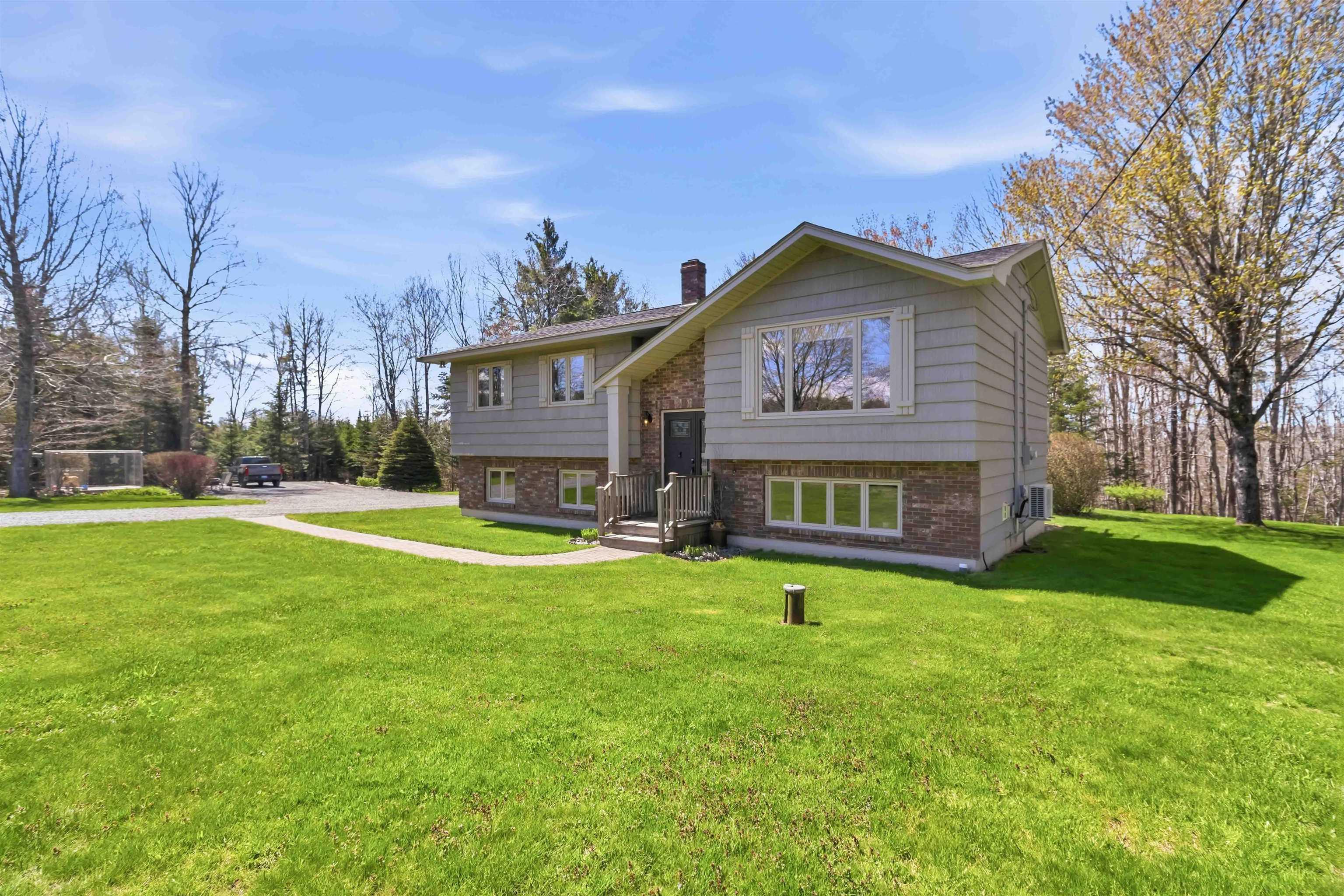$599,900.00: 61 Charles Hill Road, Farmington