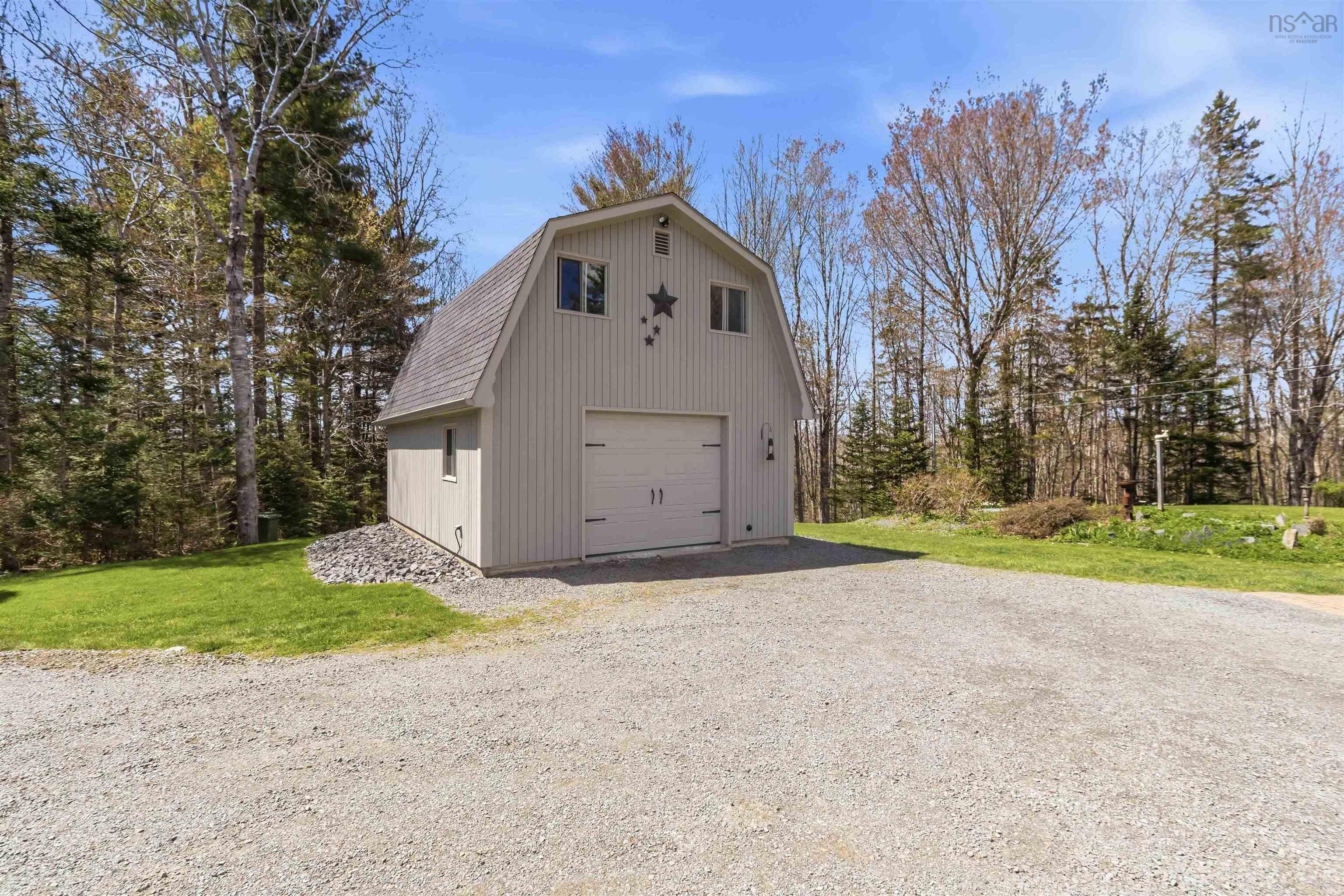 $599,900.00: 61 Charles Hill Road, Farmington