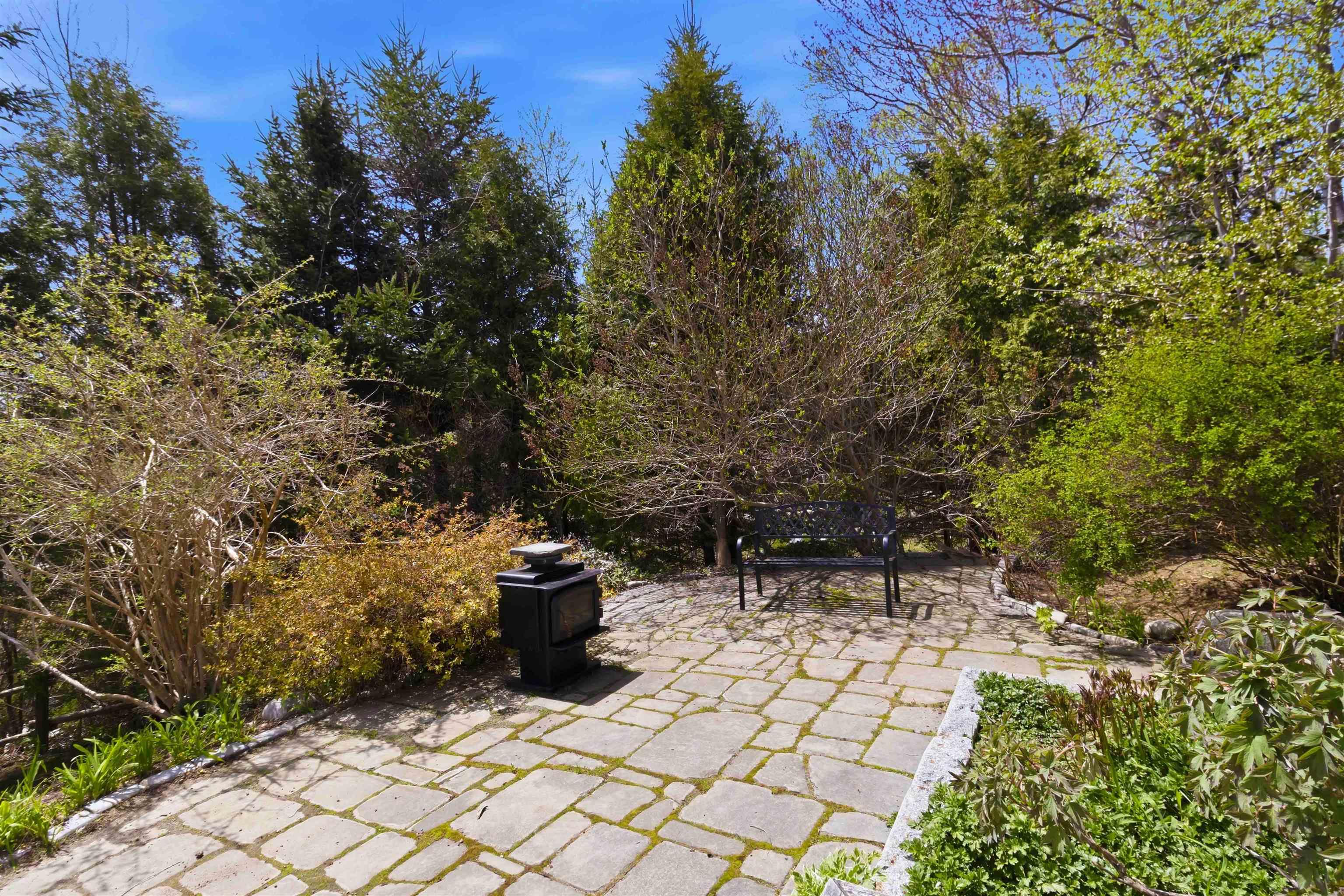 $759,900.00: 2612 Highway 329, Northwest Cove