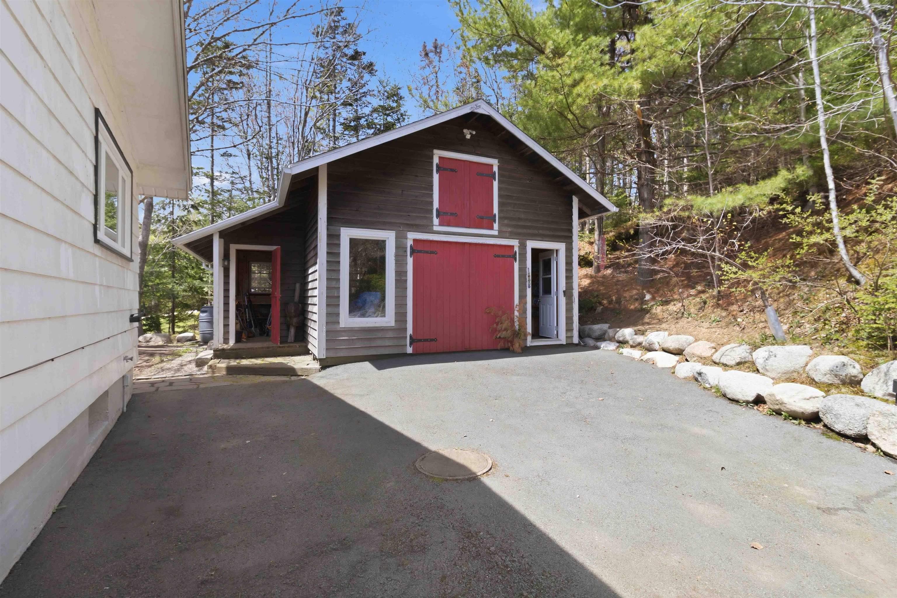 $759,900.00: 2612 Highway 329, Northwest Cove