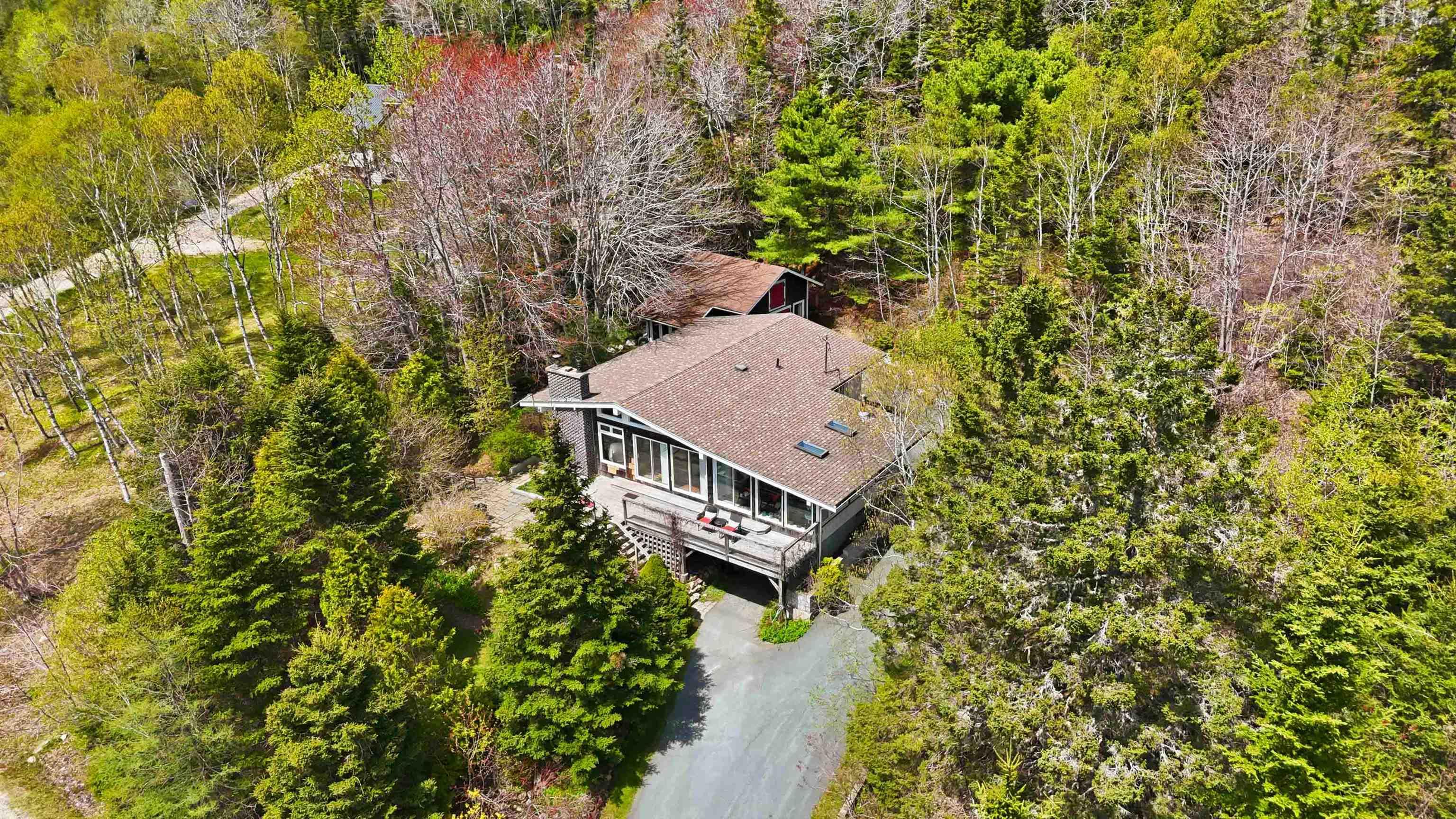 $759,900.00: 2612 Highway 329, Northwest Cove