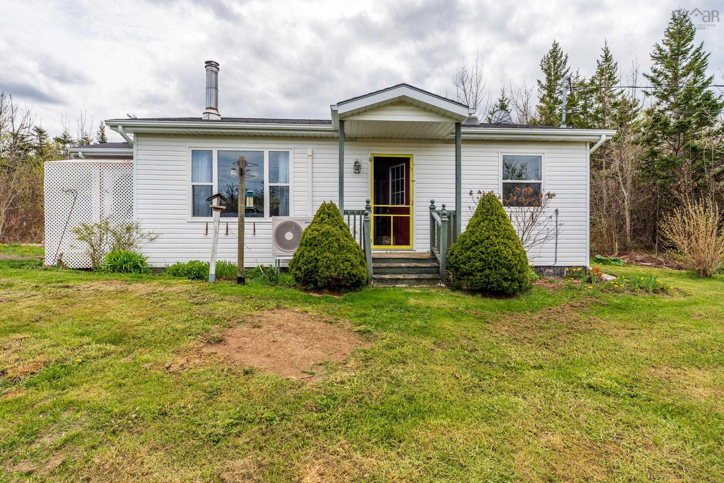 $337,750.00: 28 Longley Mountain Road, Youngs Cove
