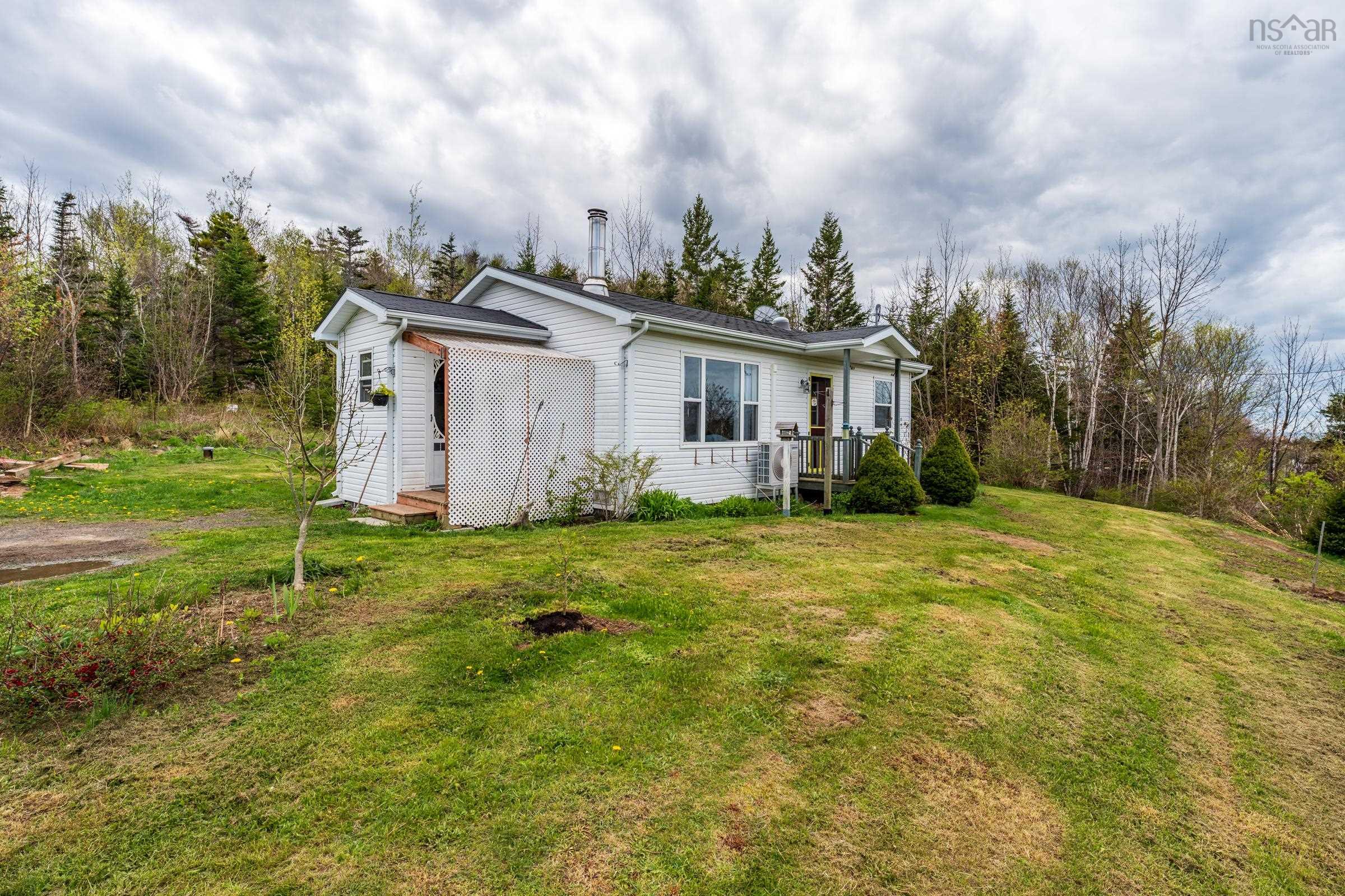 $337,750.00: 28 Longley Mountain Road, Youngs Cove