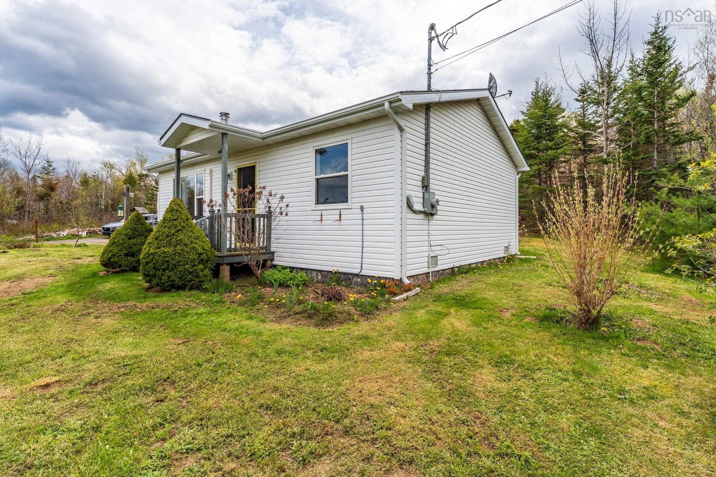 $337,750.00: 28 Longley Mountain Road, Youngs Cove