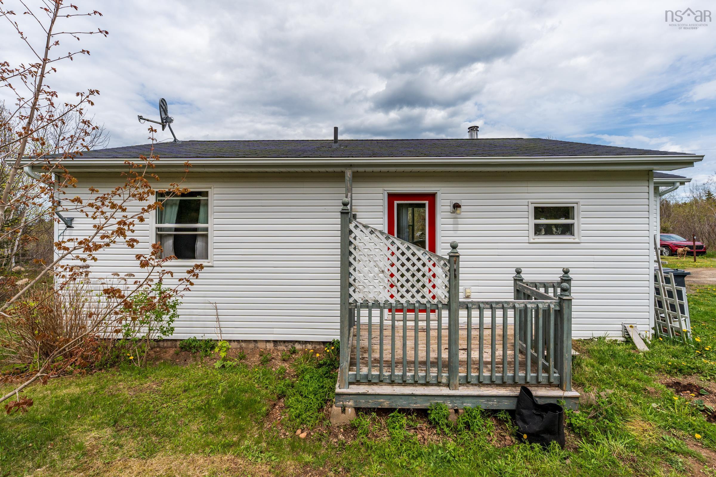 $337,750.00: 28 Longley Mountain Road, Youngs Cove