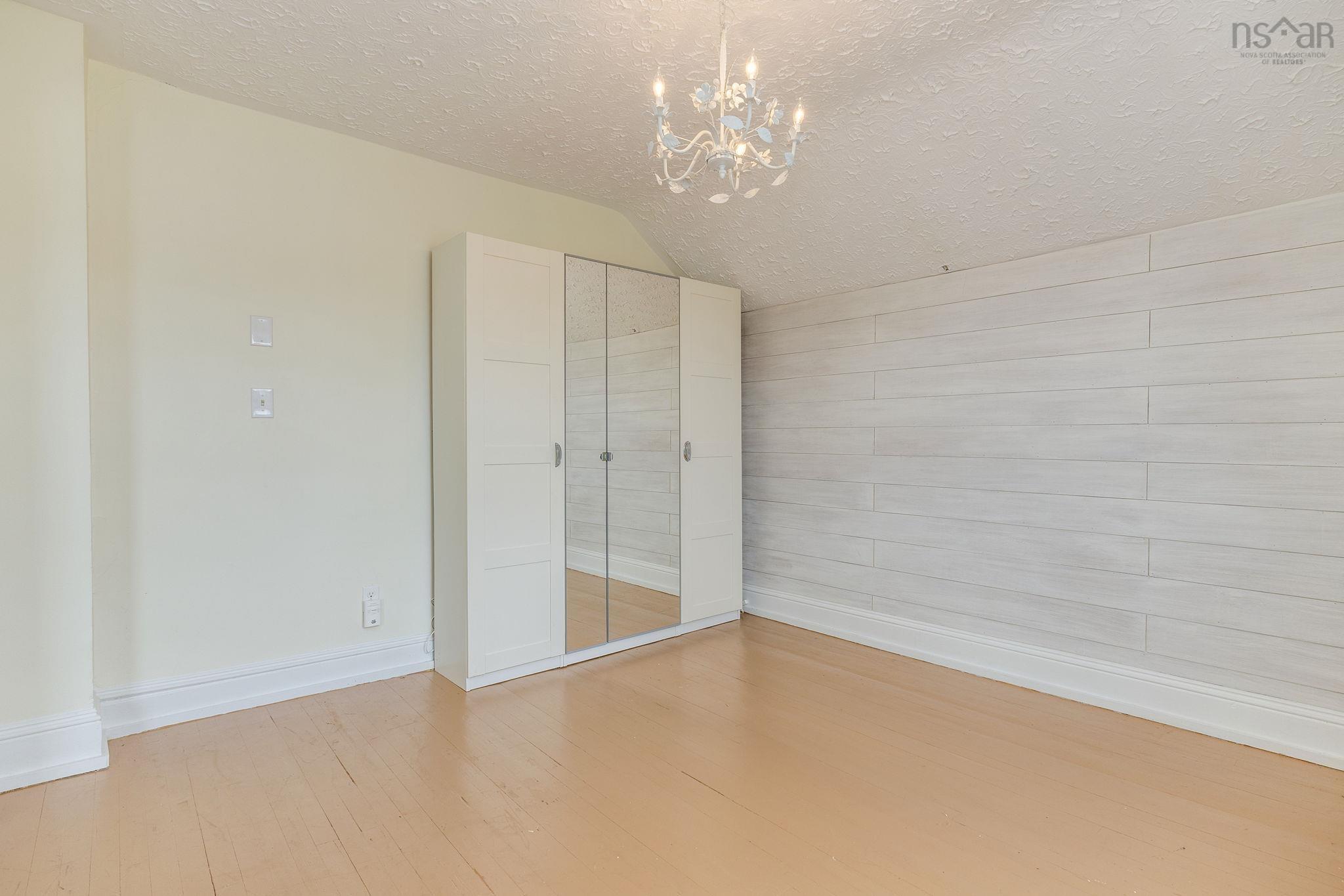 206 Pleasant Street, Dartmouth, NS (MLS 202611332)