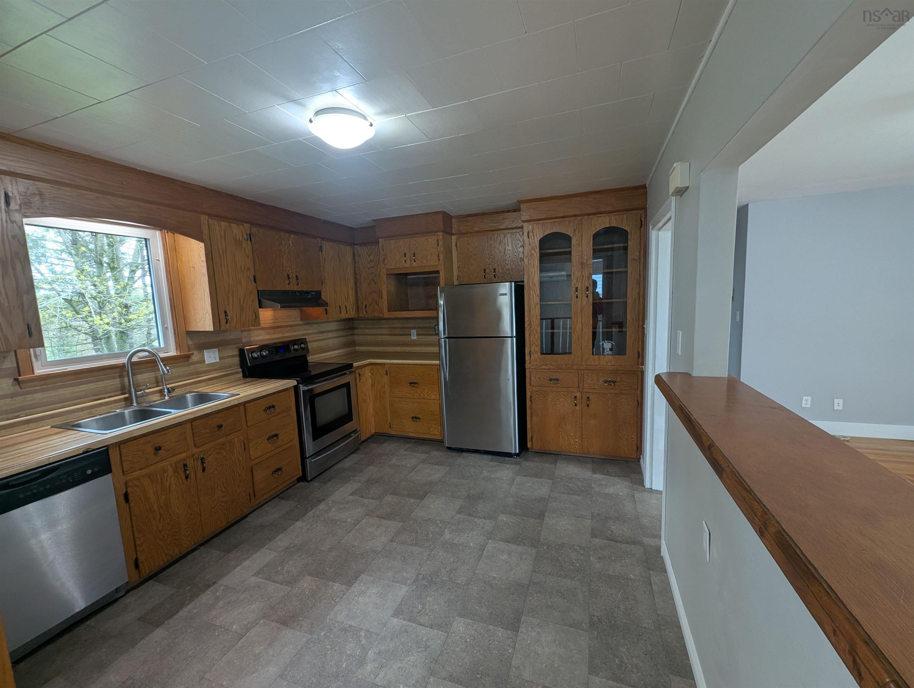 $349,900.00: 2095 Highway 2, Milford