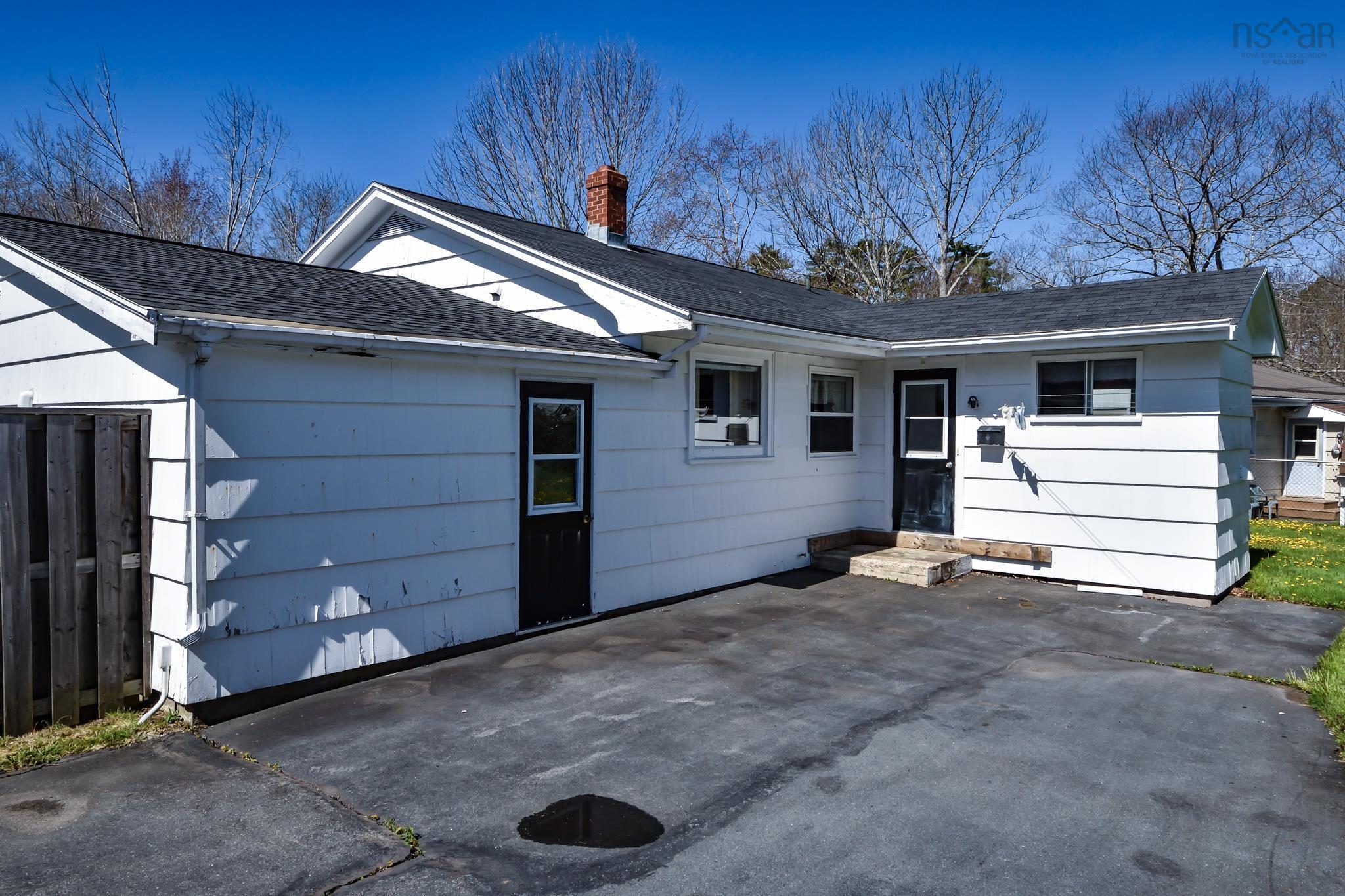 $289,900.00: 184 Queen Street, Bridgewater