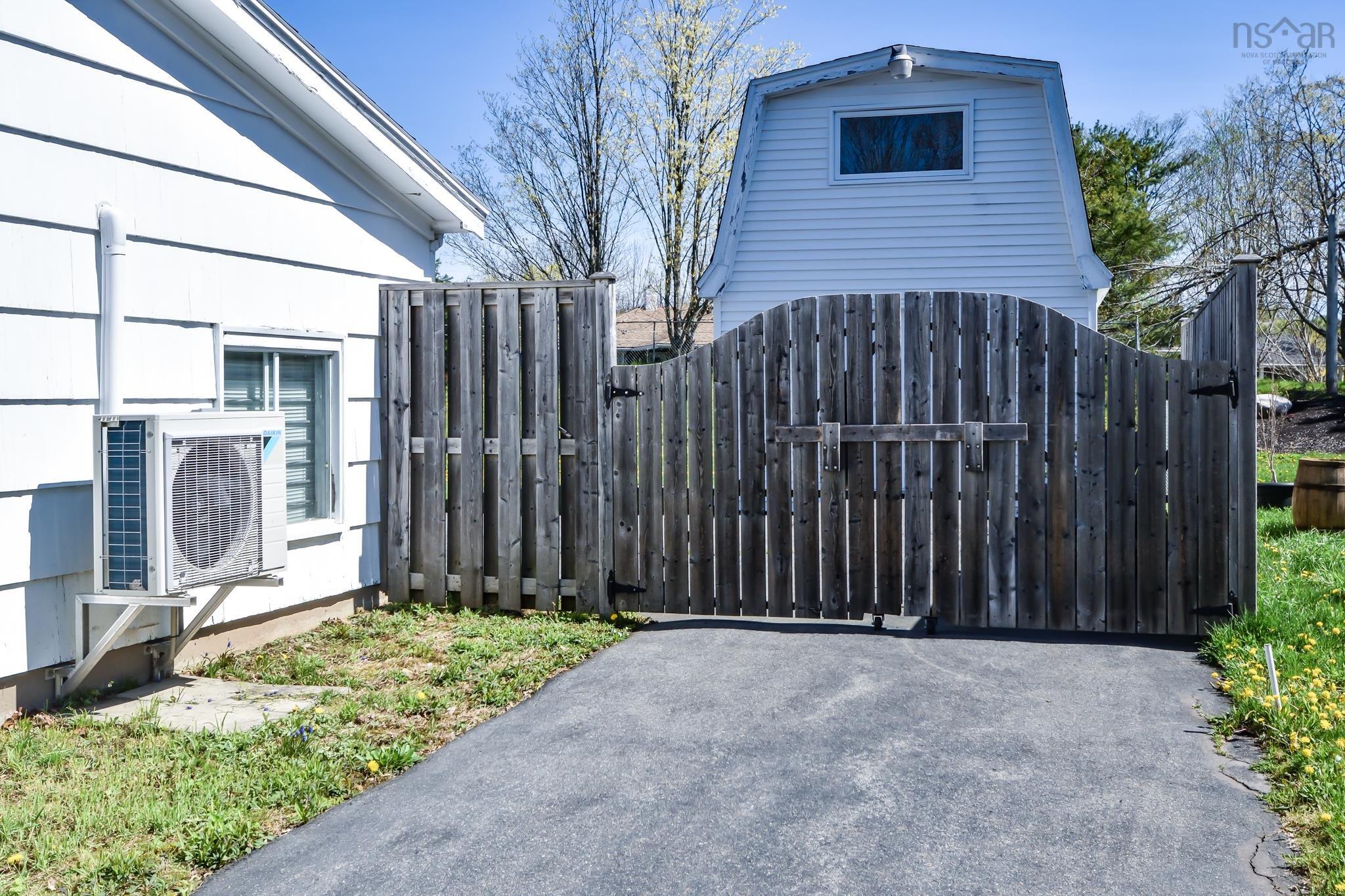 $289,900.00: 184 Queen Street, Bridgewater