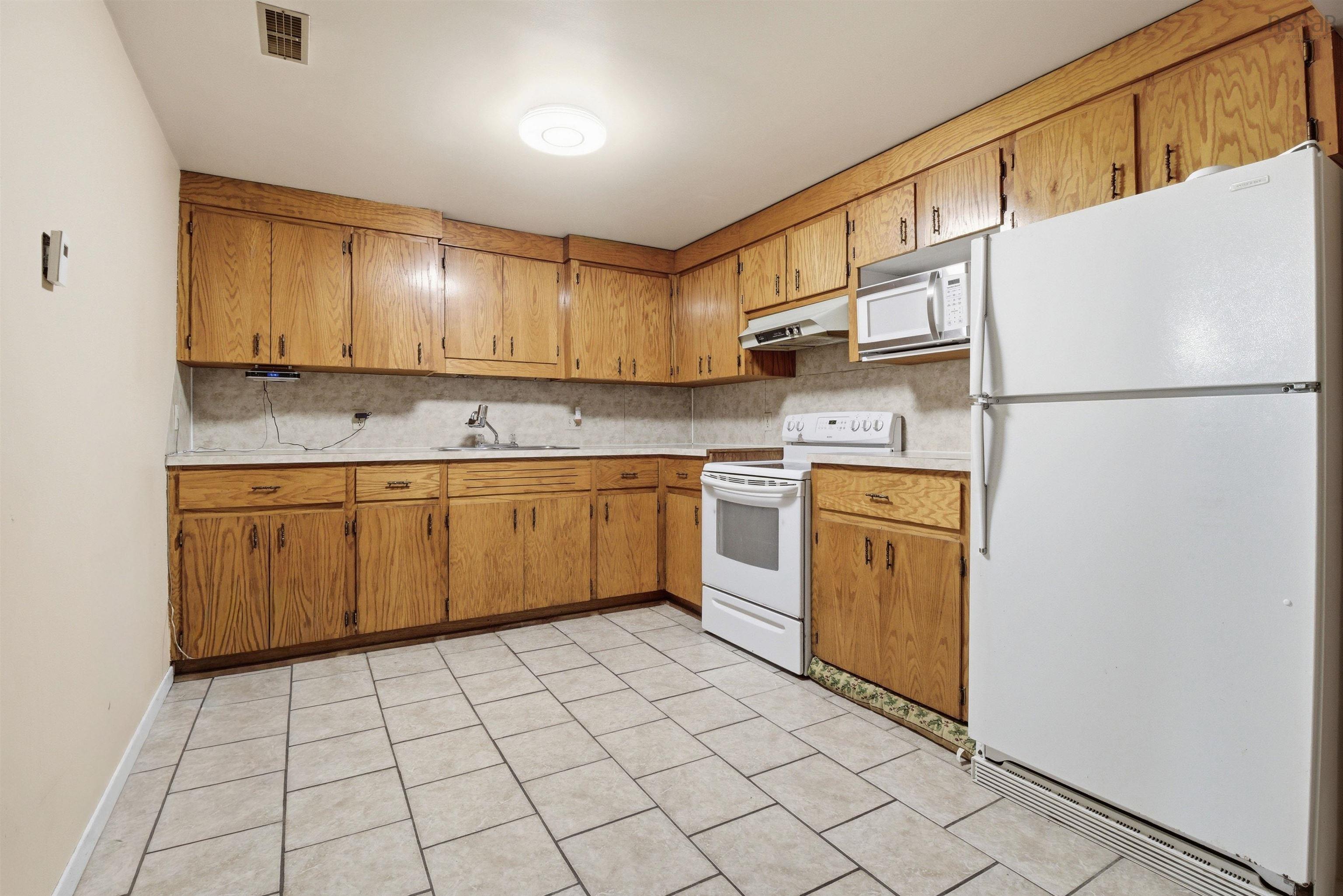 $574,900.00: 158 Highway 277, Lantz