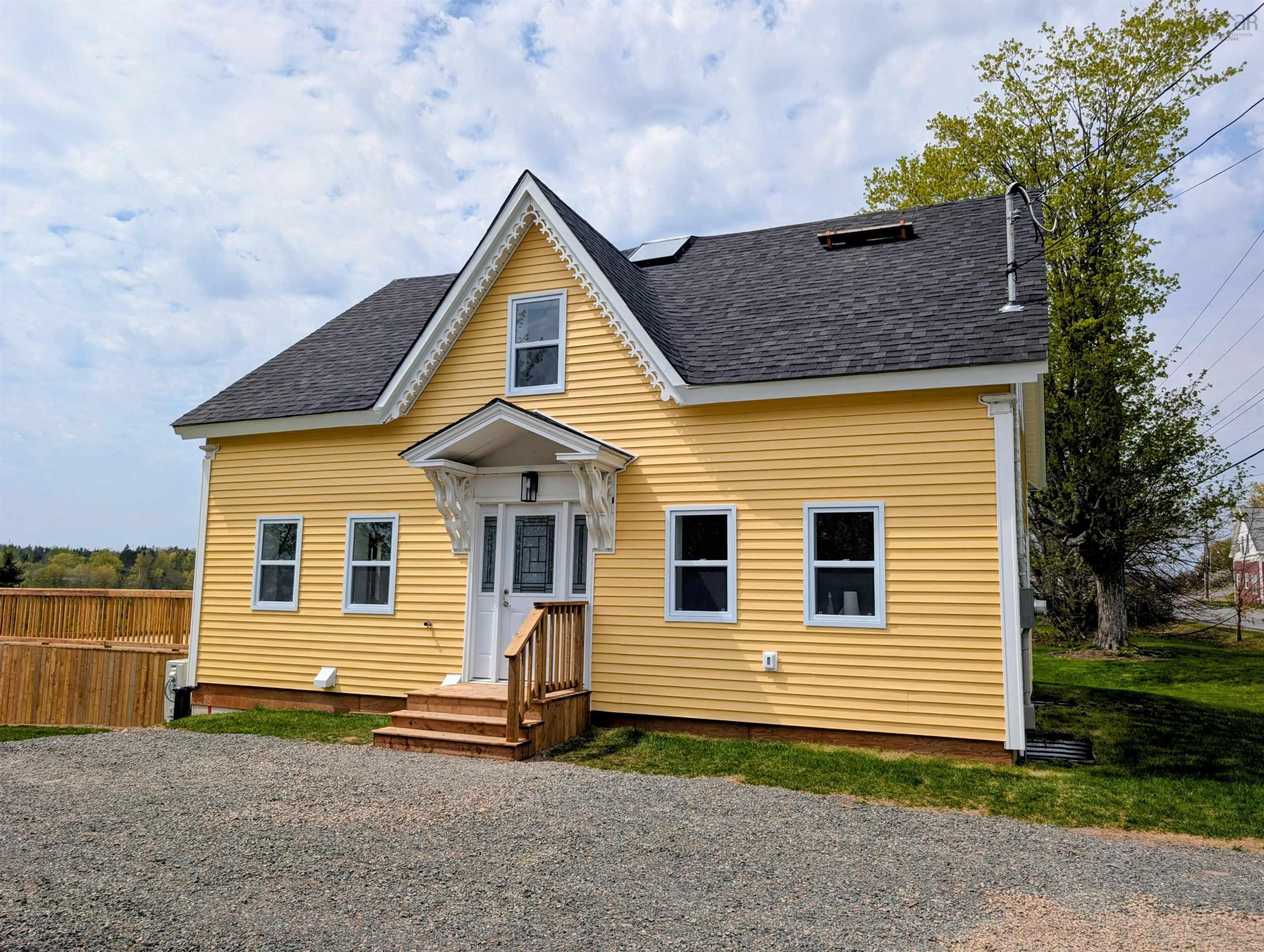 $575,000.00: 8836 HWY 2 Highway, Great Village