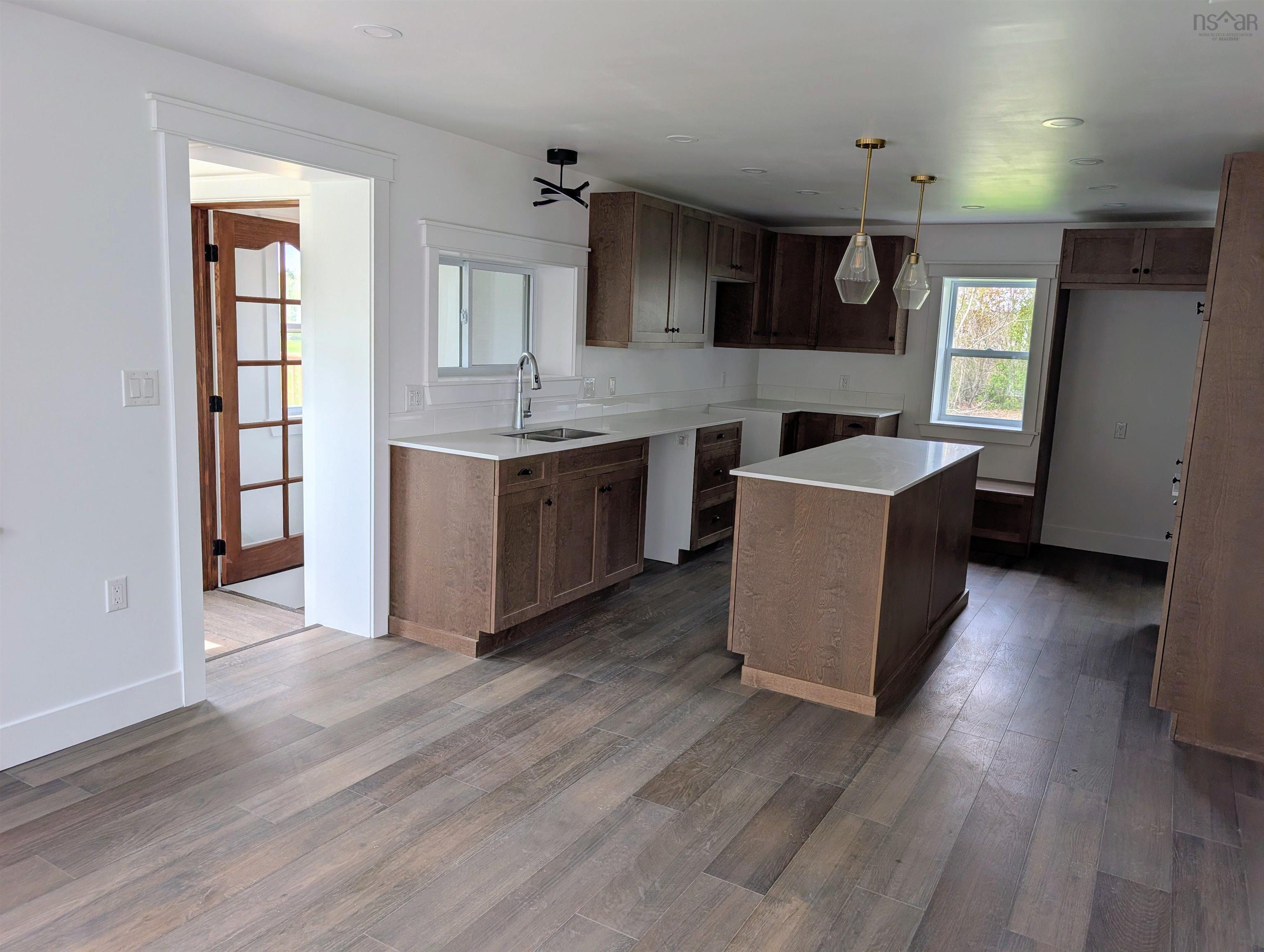 $575,000.00: 8836 HWY 2 Highway, Great Village
