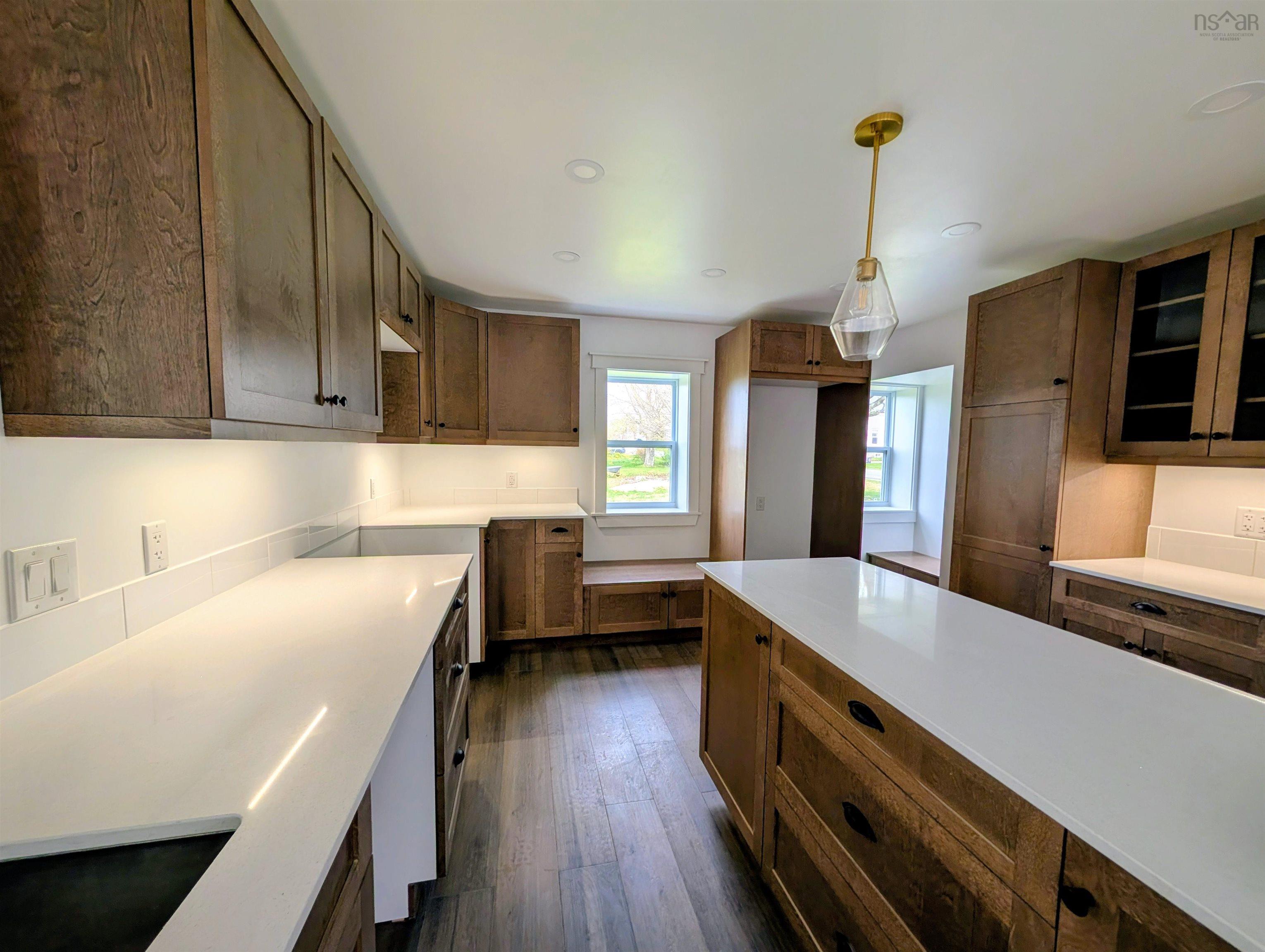 $575,000.00: 8836 HWY 2 Highway, Great Village