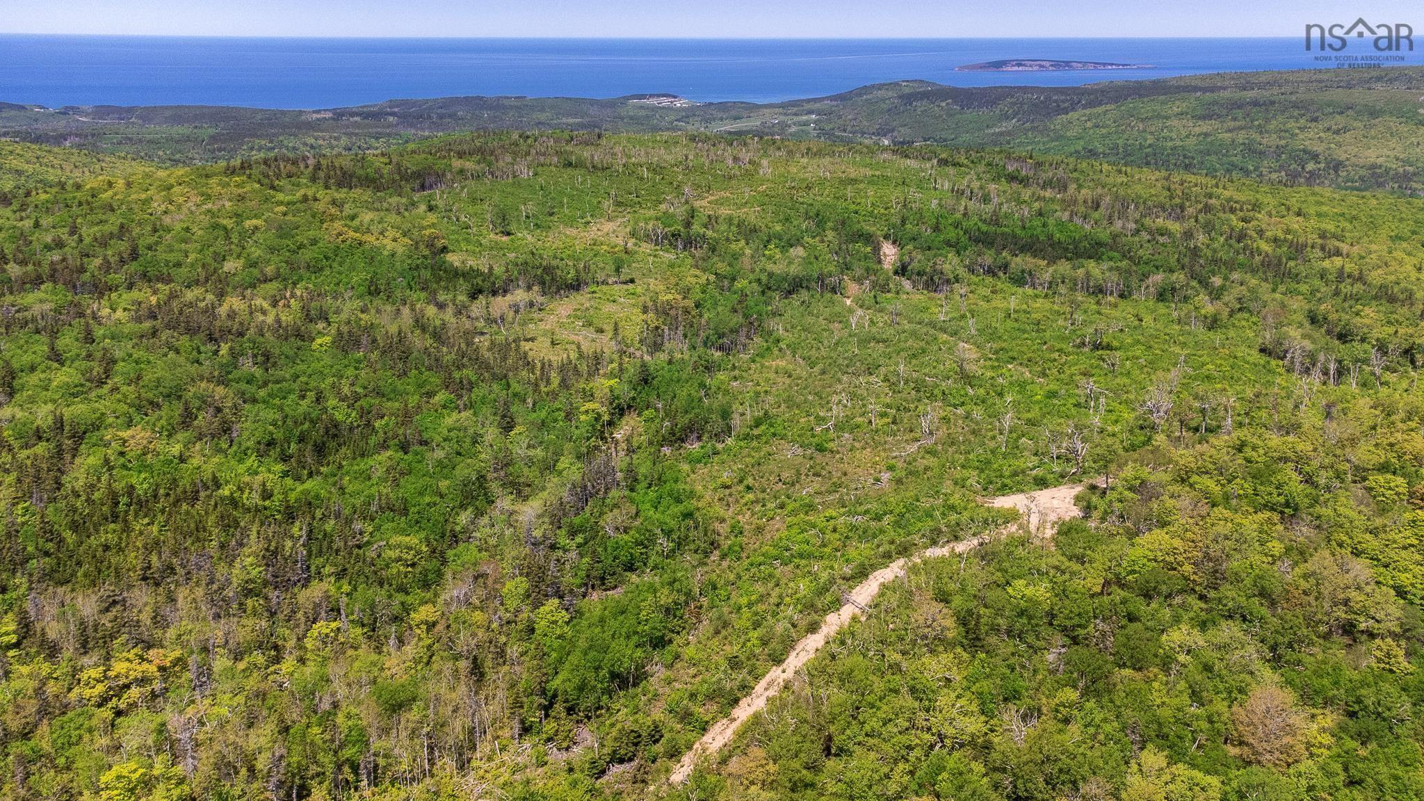 $92,500.00: No 19 Highway, Dunvegan