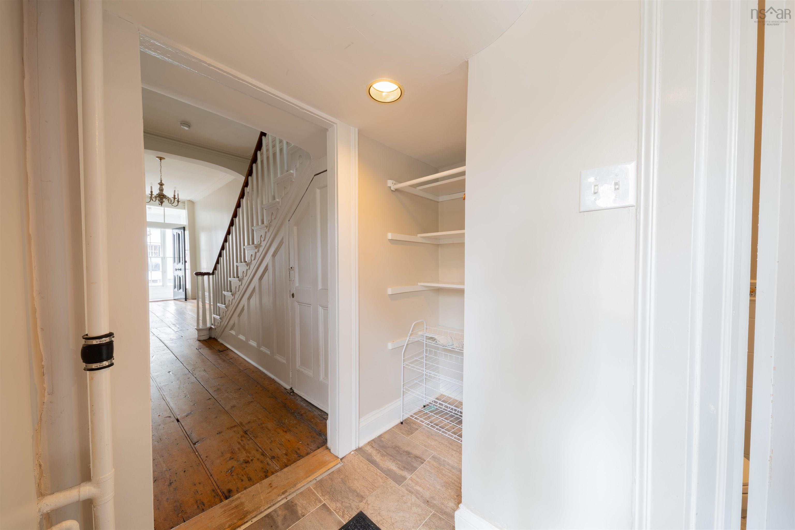 $1,199,000.00: 5633 Morris Street, Halifax