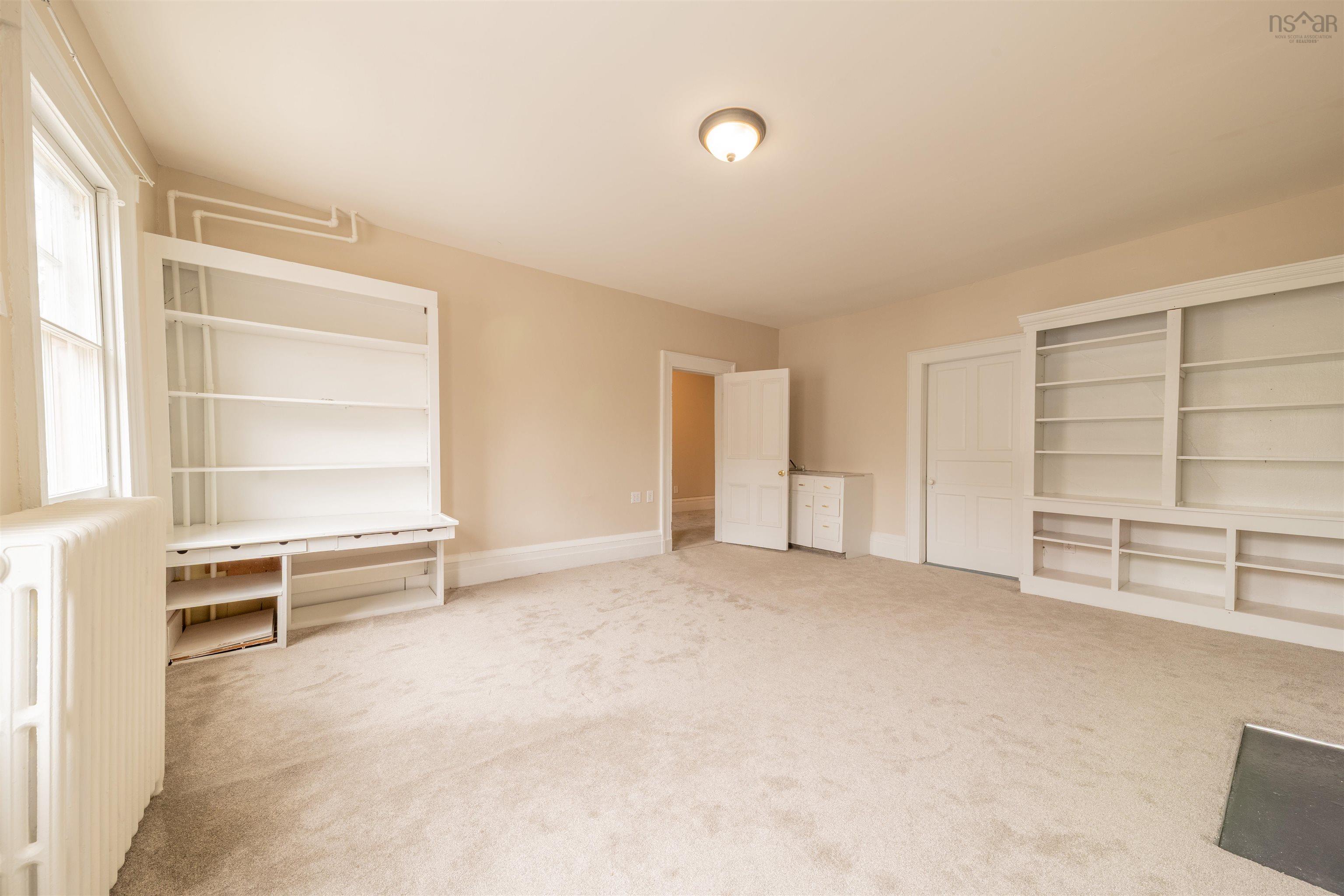$1,199,000.00: 5633 Morris Street, Halifax