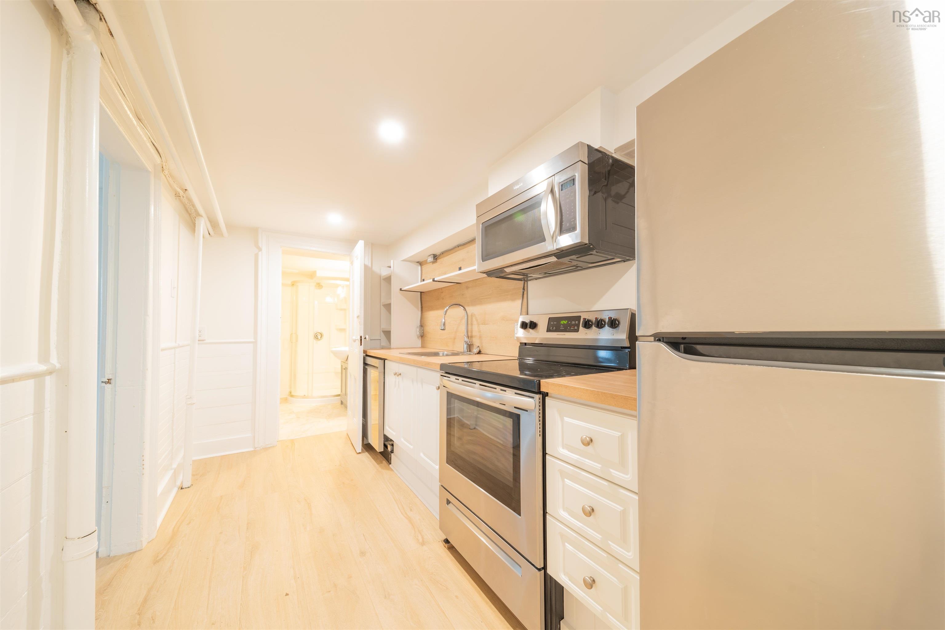 $1,199,000.00: 5633 Morris Street, Halifax