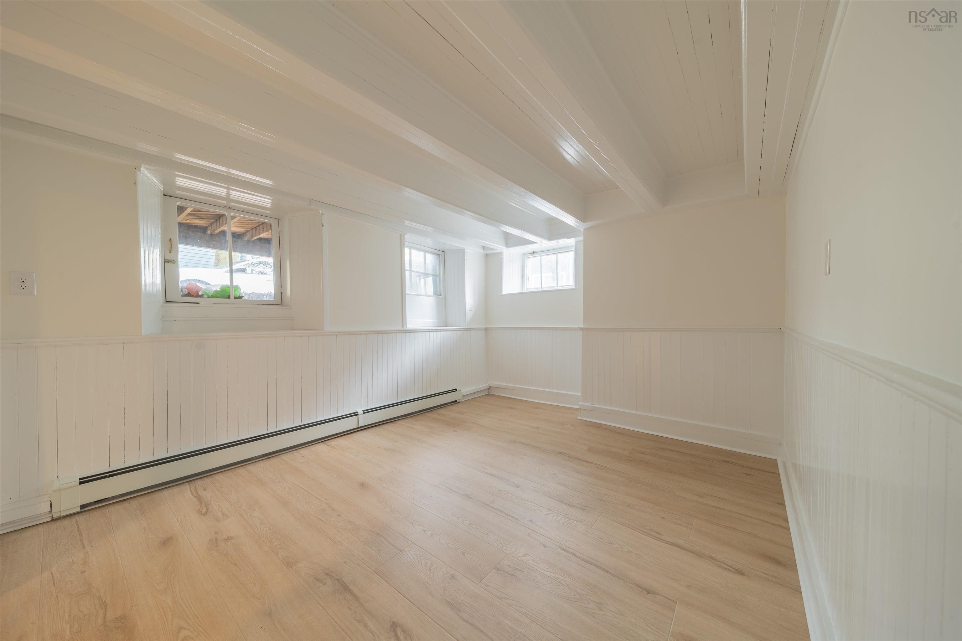 $1,199,000.00: 5633 Morris Street, Halifax