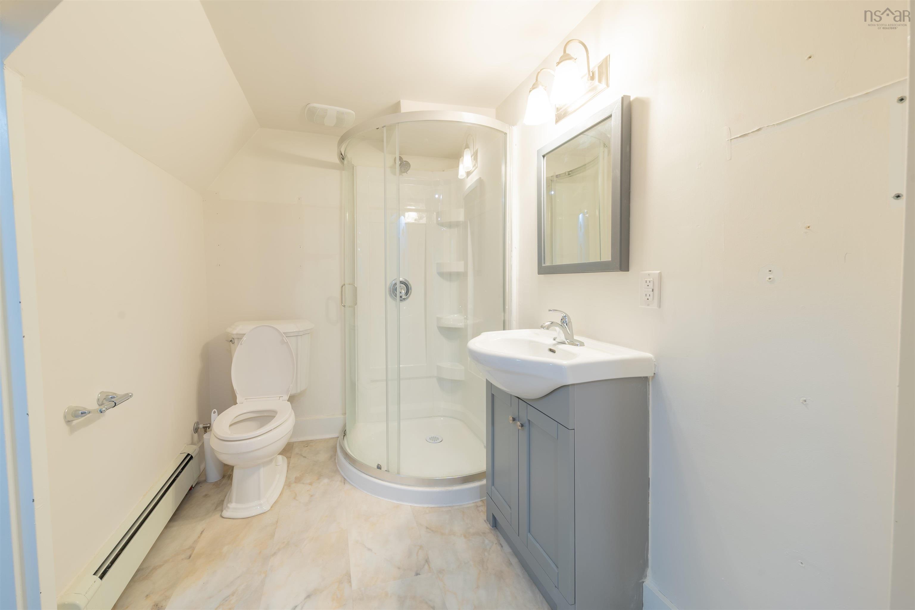 $1,199,000.00: 5633 Morris Street, Halifax