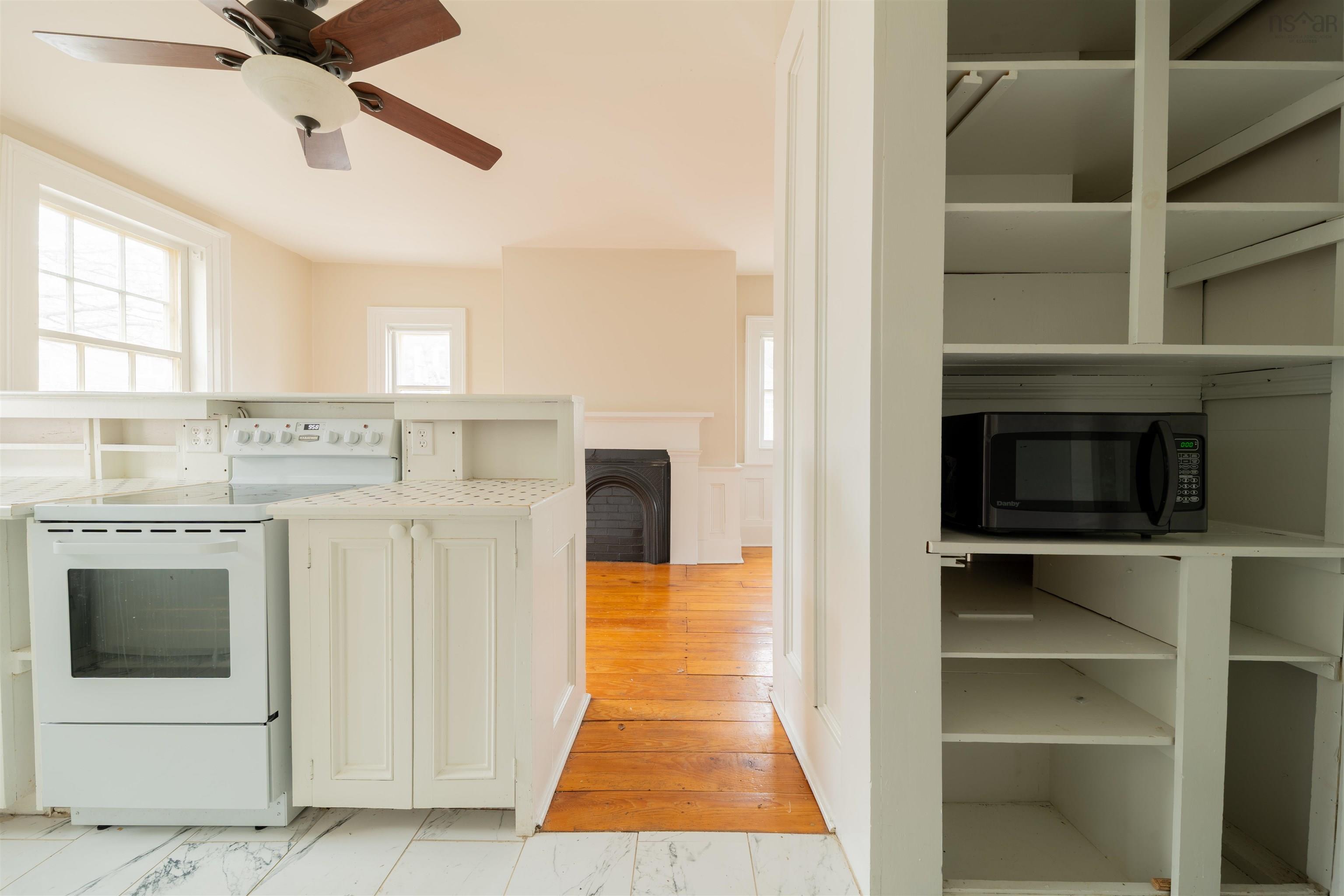 $1,199,000.00: 5633 Morris Street, Halifax