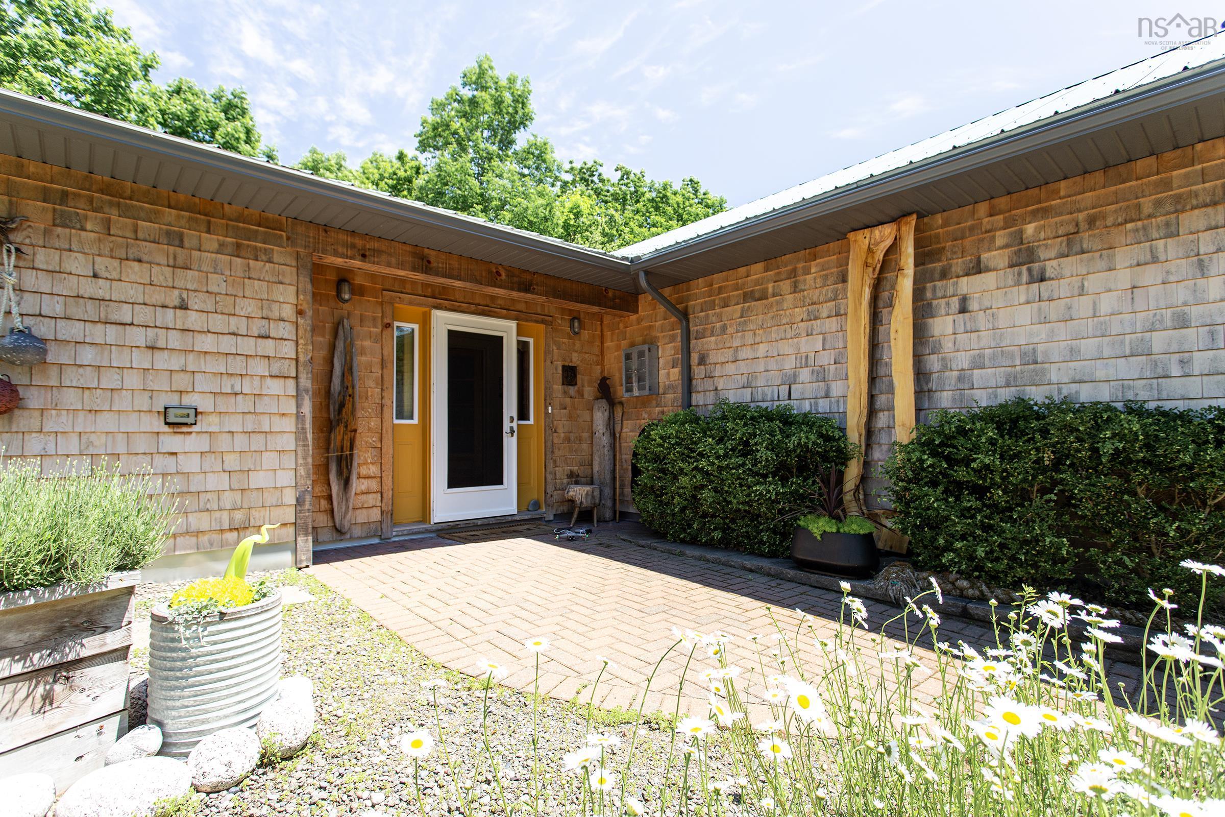 $699,000.00: 2888 Granville Road, Karsdale