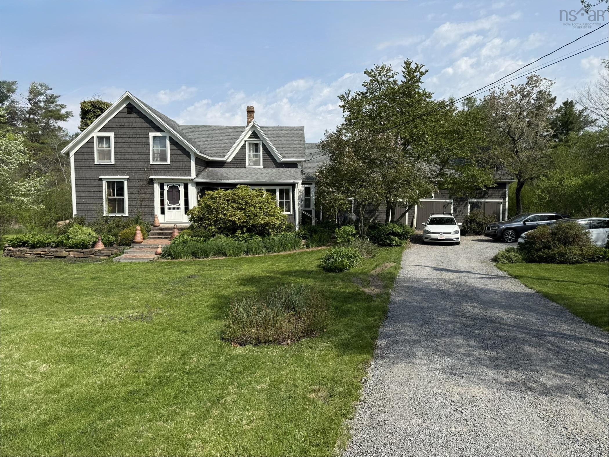 $575,000.00: 2328 Old Mill Road, South Farmington