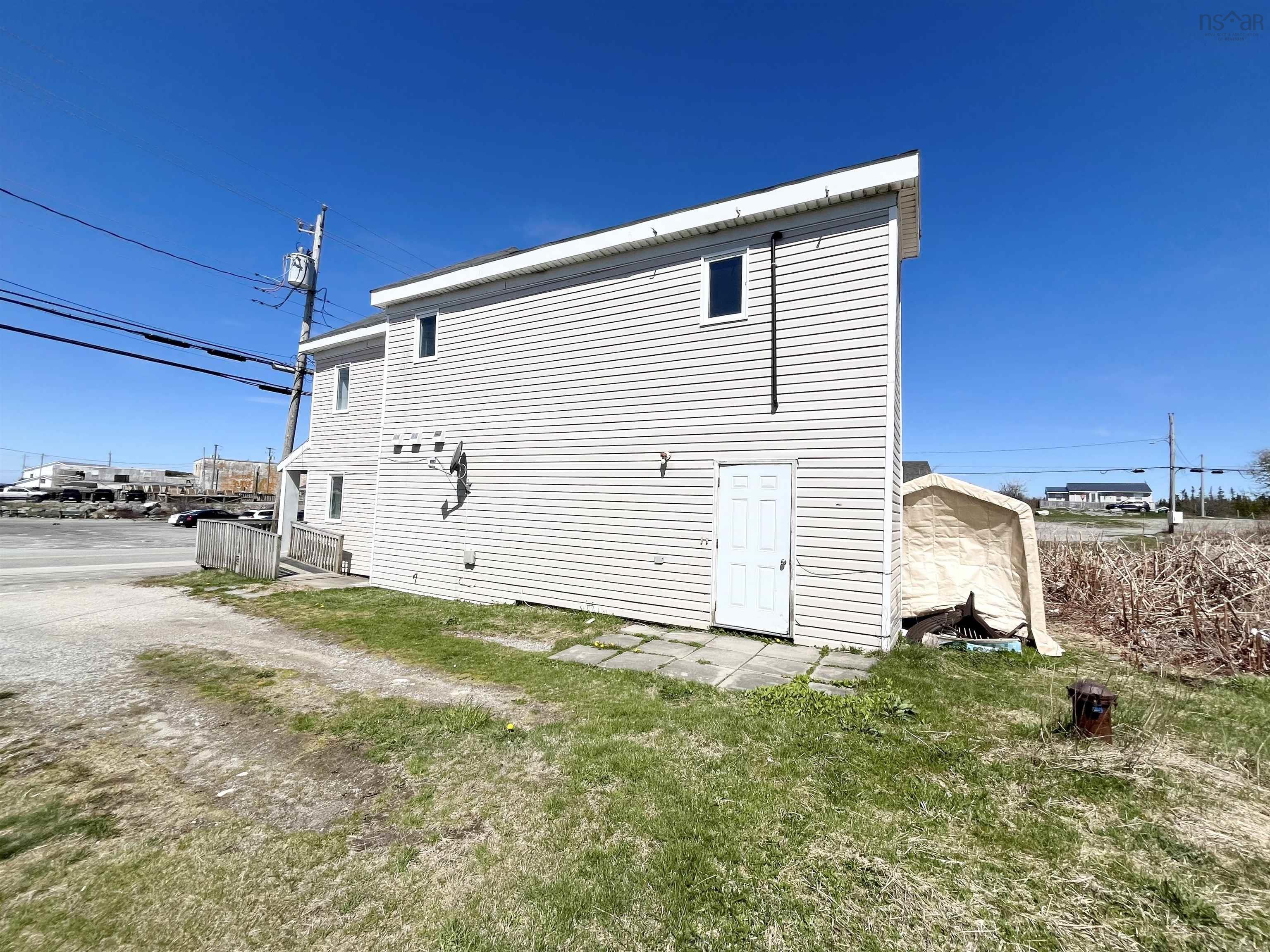 $290,000.00: 2739 Main Street, Clark