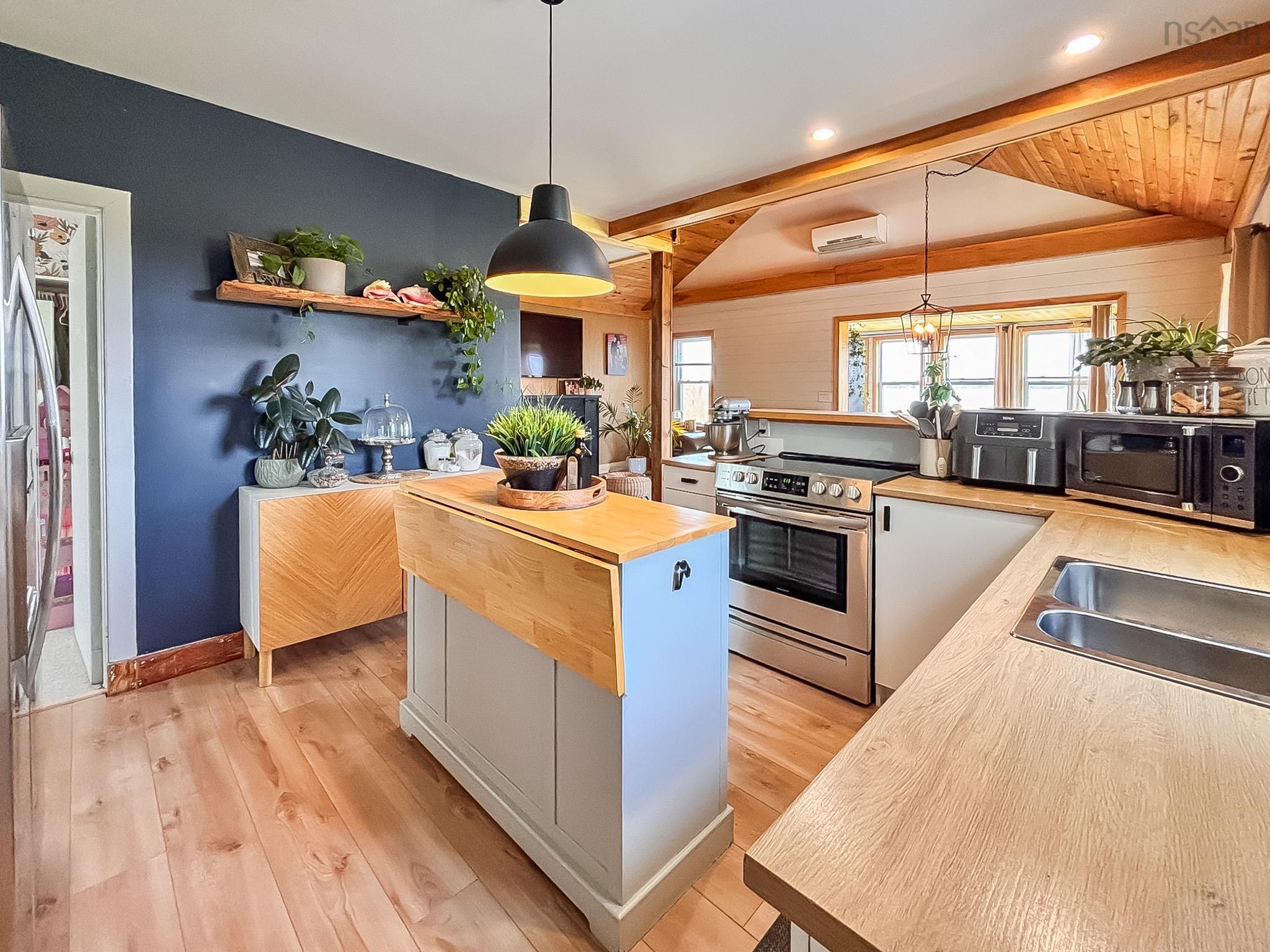 $285,000.00: 216 Long Cove Road, Port Medway