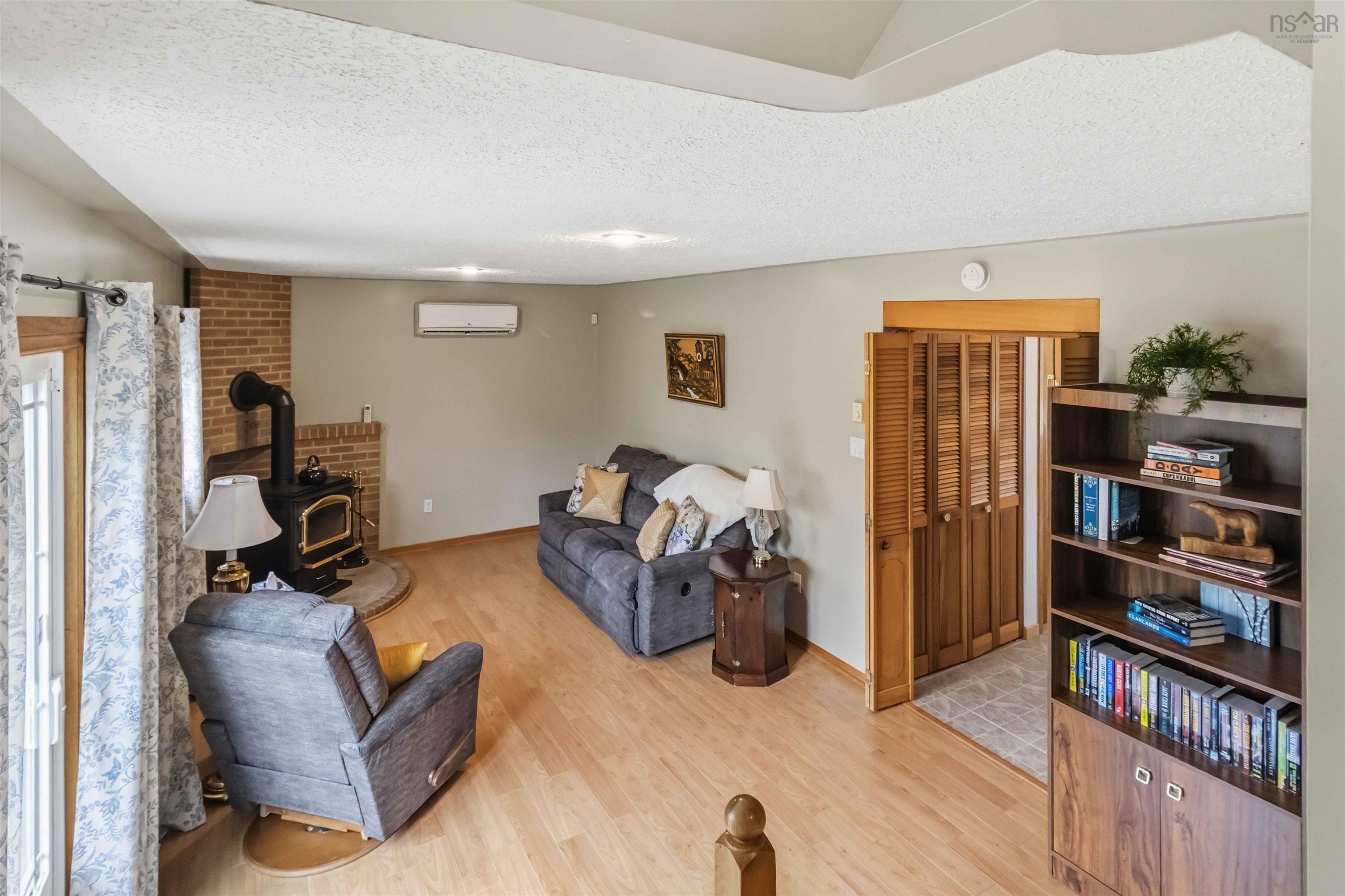 26 Pondicherry Crescent, Woodlawn, NS (MLS 202611447)