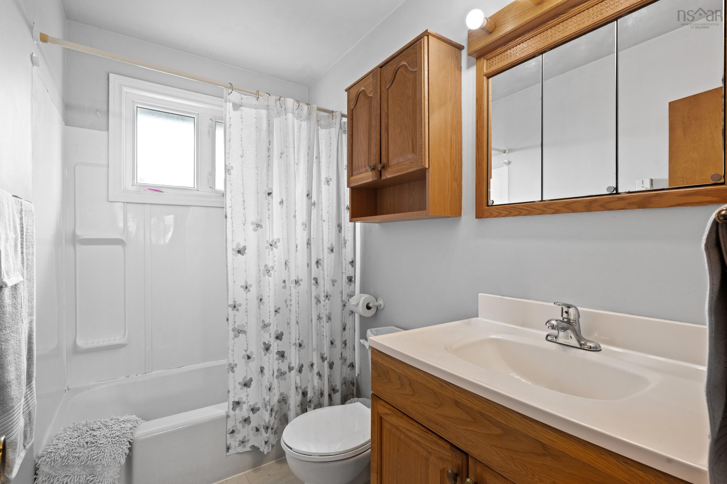 17 Ellen Drive, Dartmouth, NS (MLS 202611450)