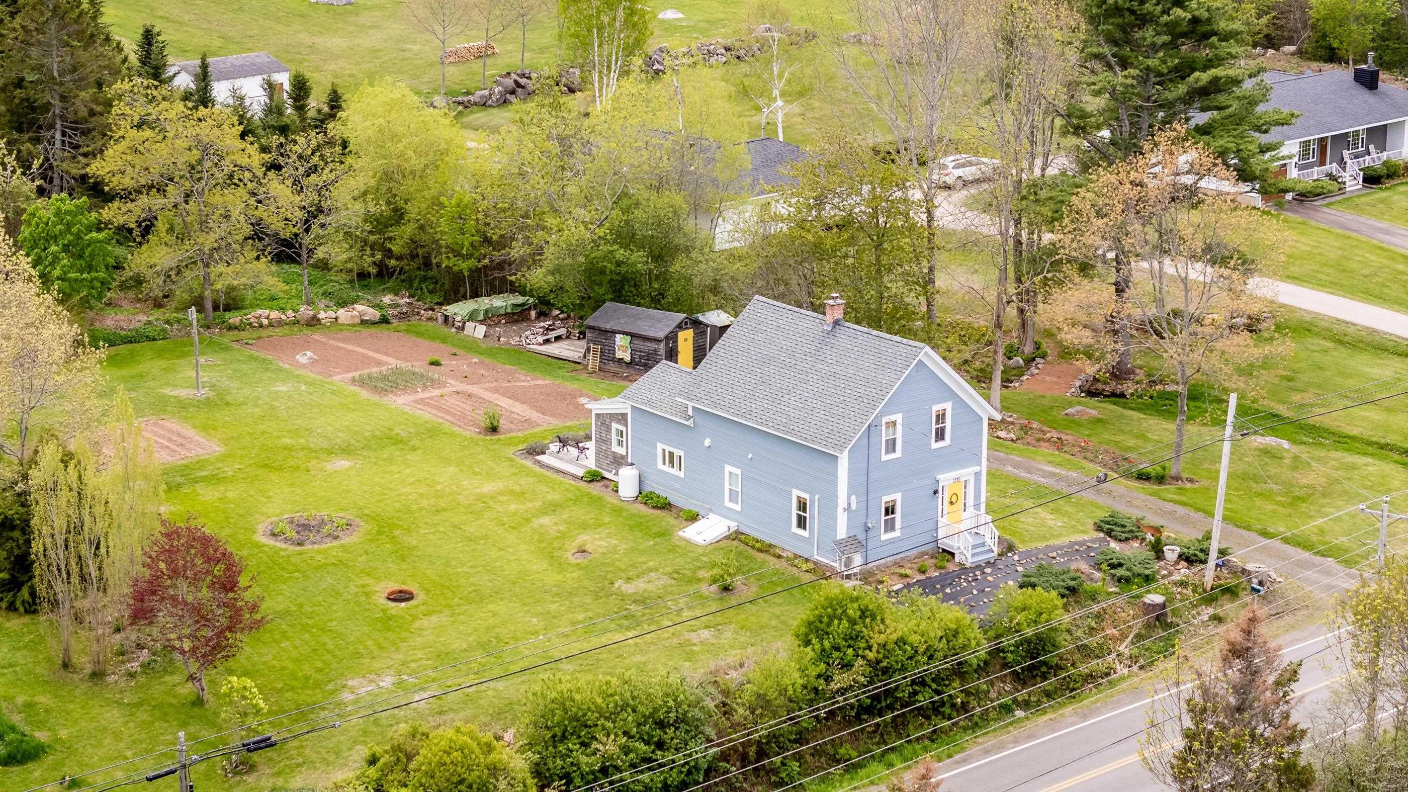 $389,500.00: 1232 Highway 201, Round Hill