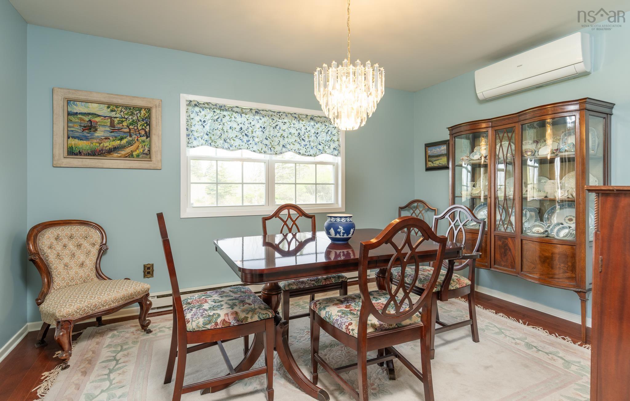 $649,000.00: 19 Goodwin Drive, Dayton