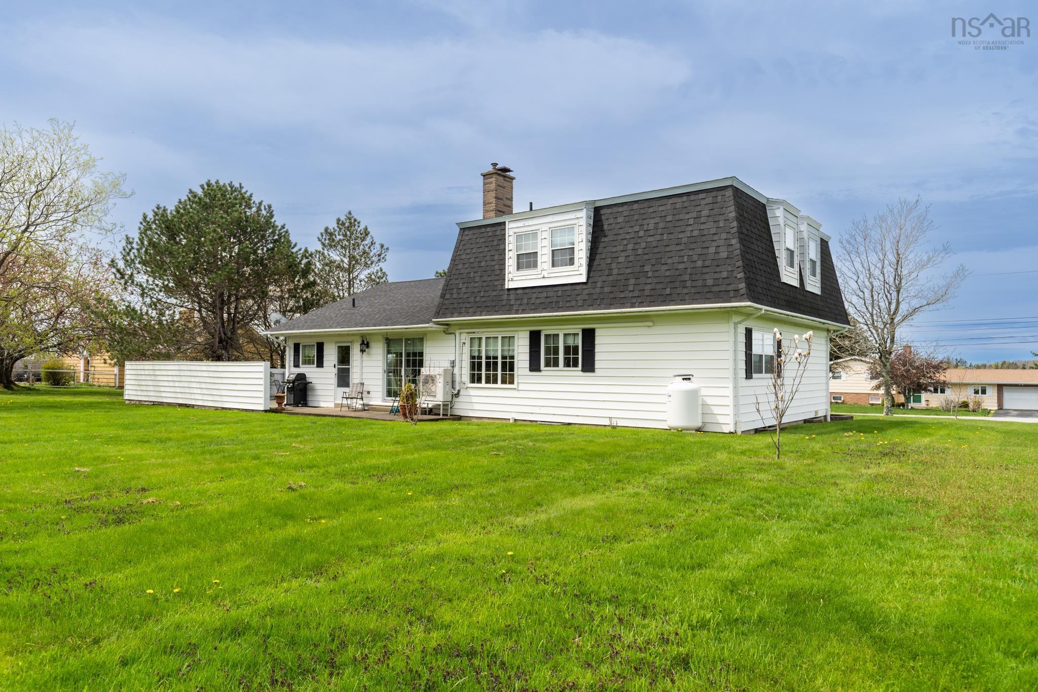 $649,000.00: 19 Goodwin Drive, Dayton