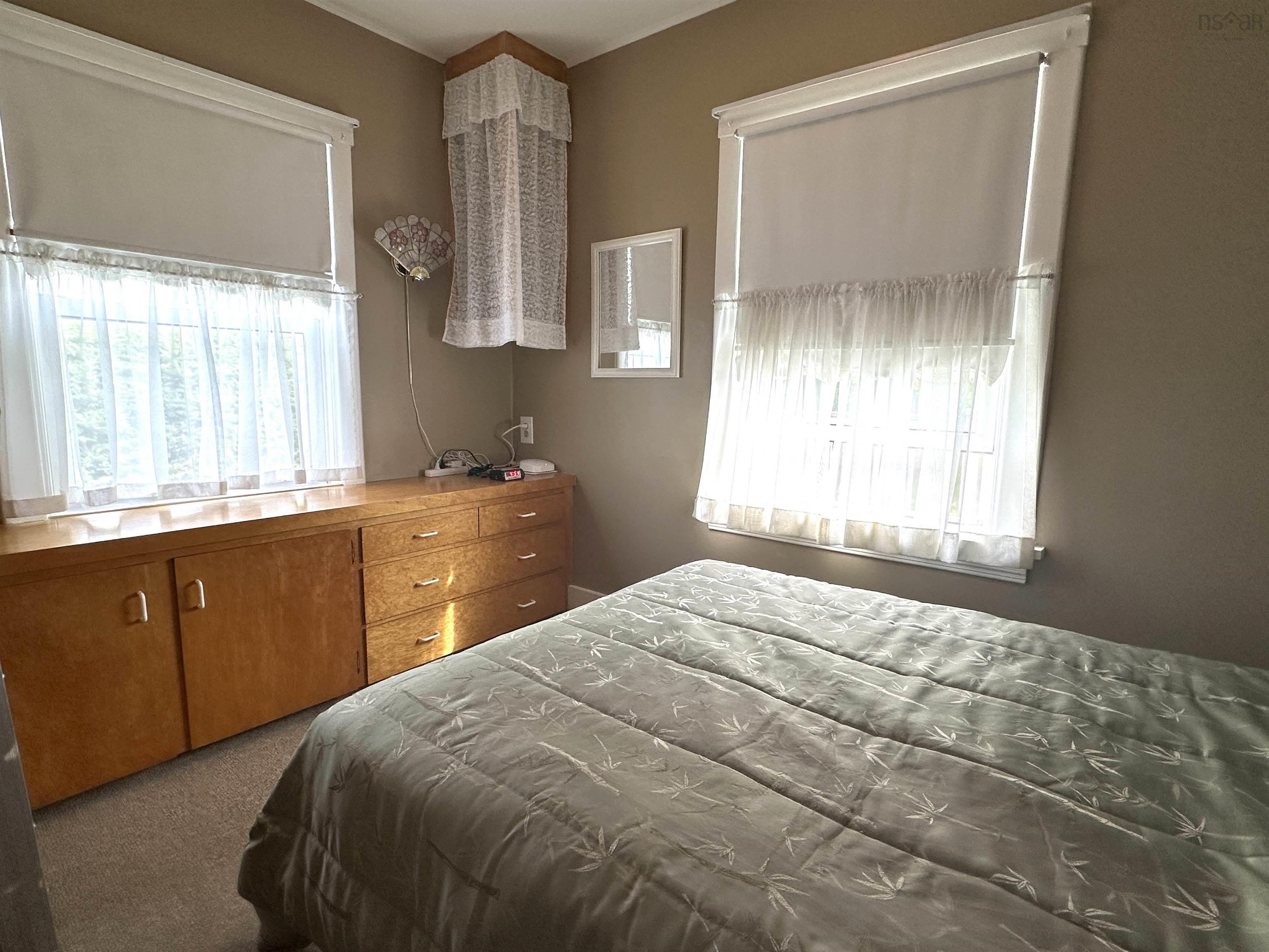 $249,900.00: 166 School Street, Liverpool