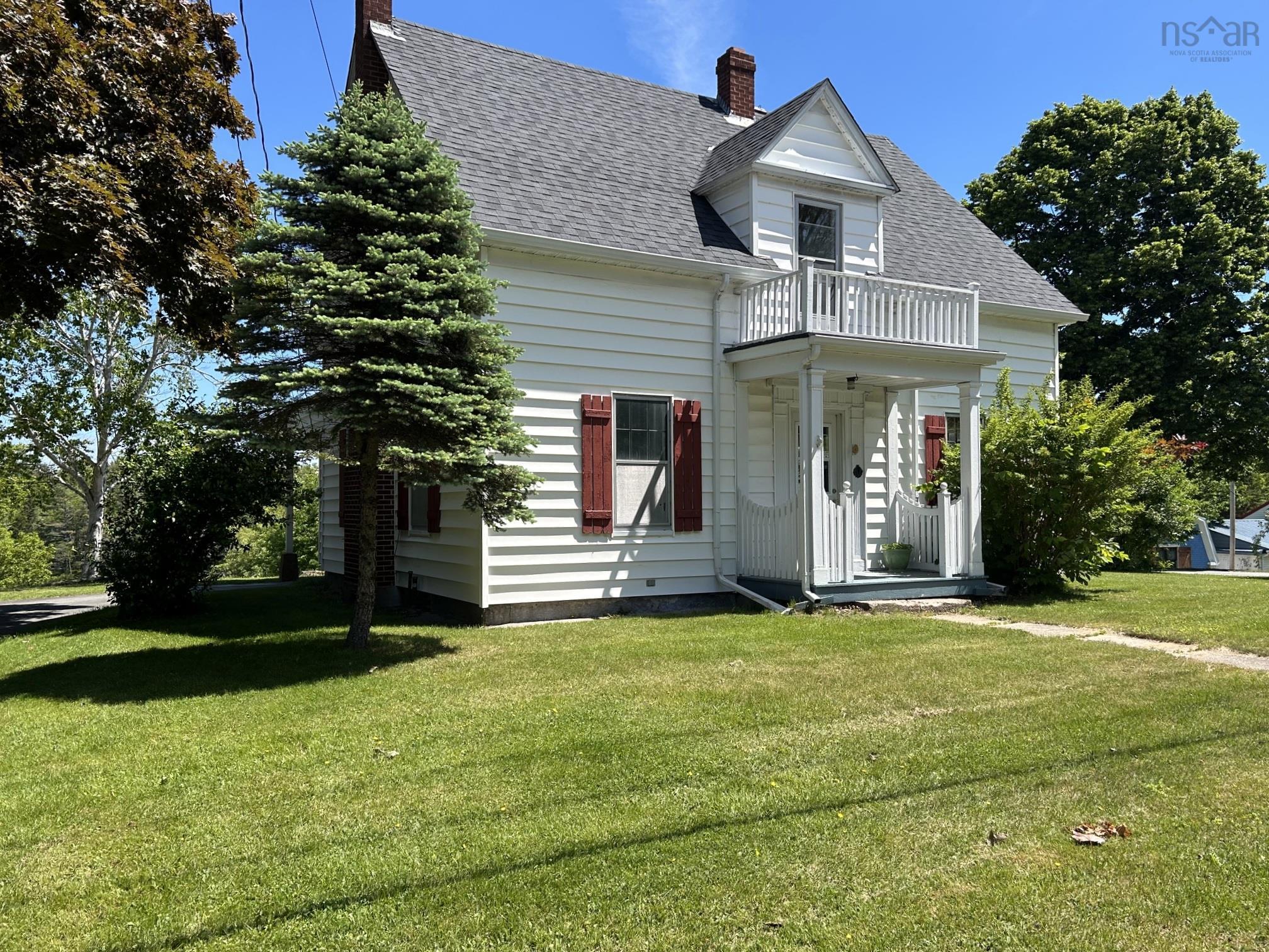 $419,000.00: 5226 Highway 3, Chester Basin