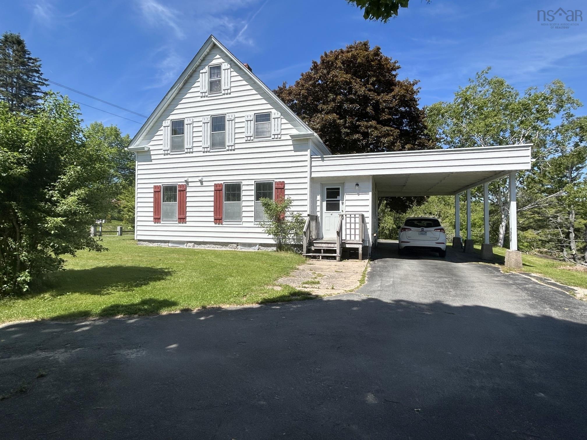 $419,000.00: 5226 Highway 3, Chester Basin