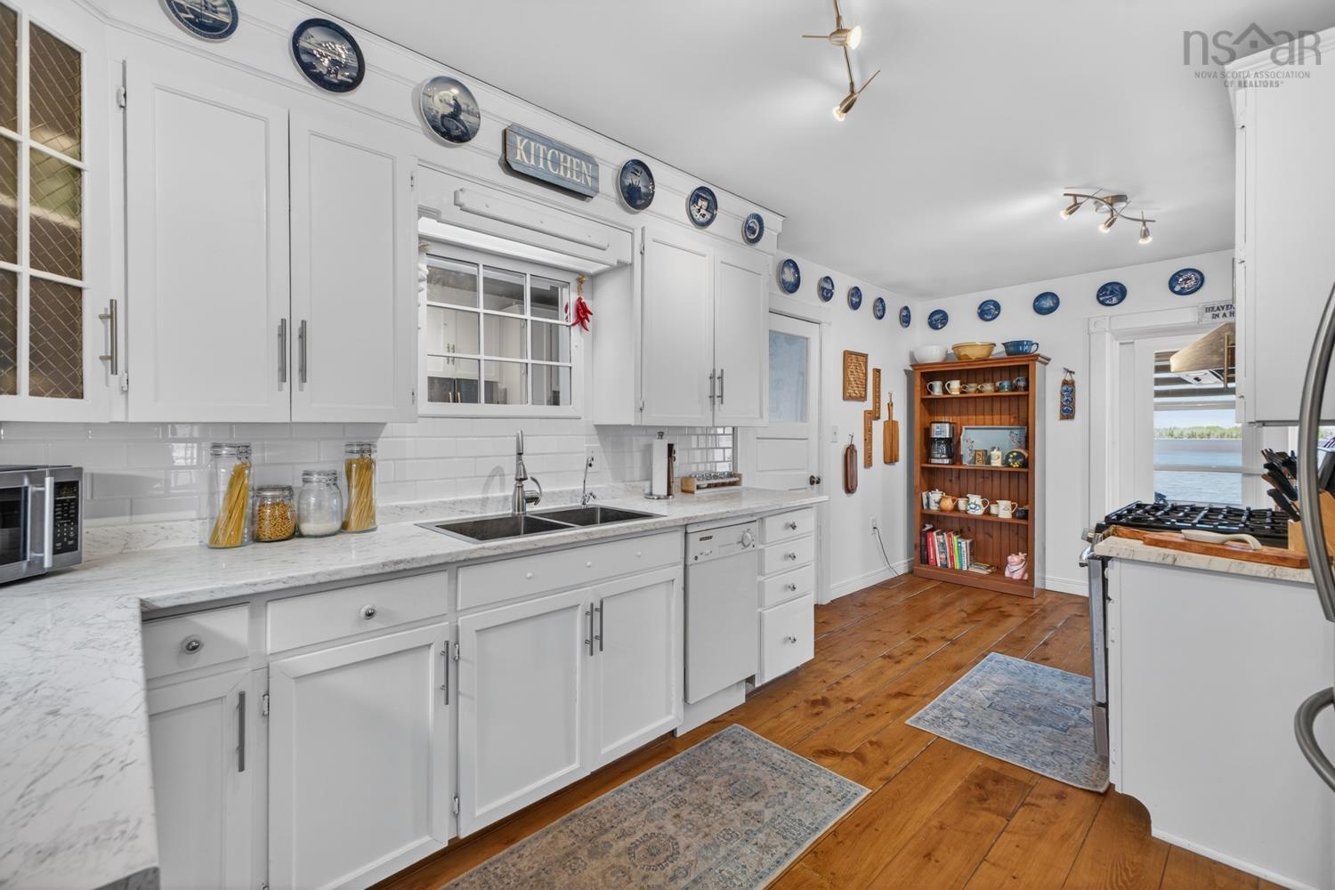 $479,974.00: 13291 HIGHWAY 6, Wallace Bridge