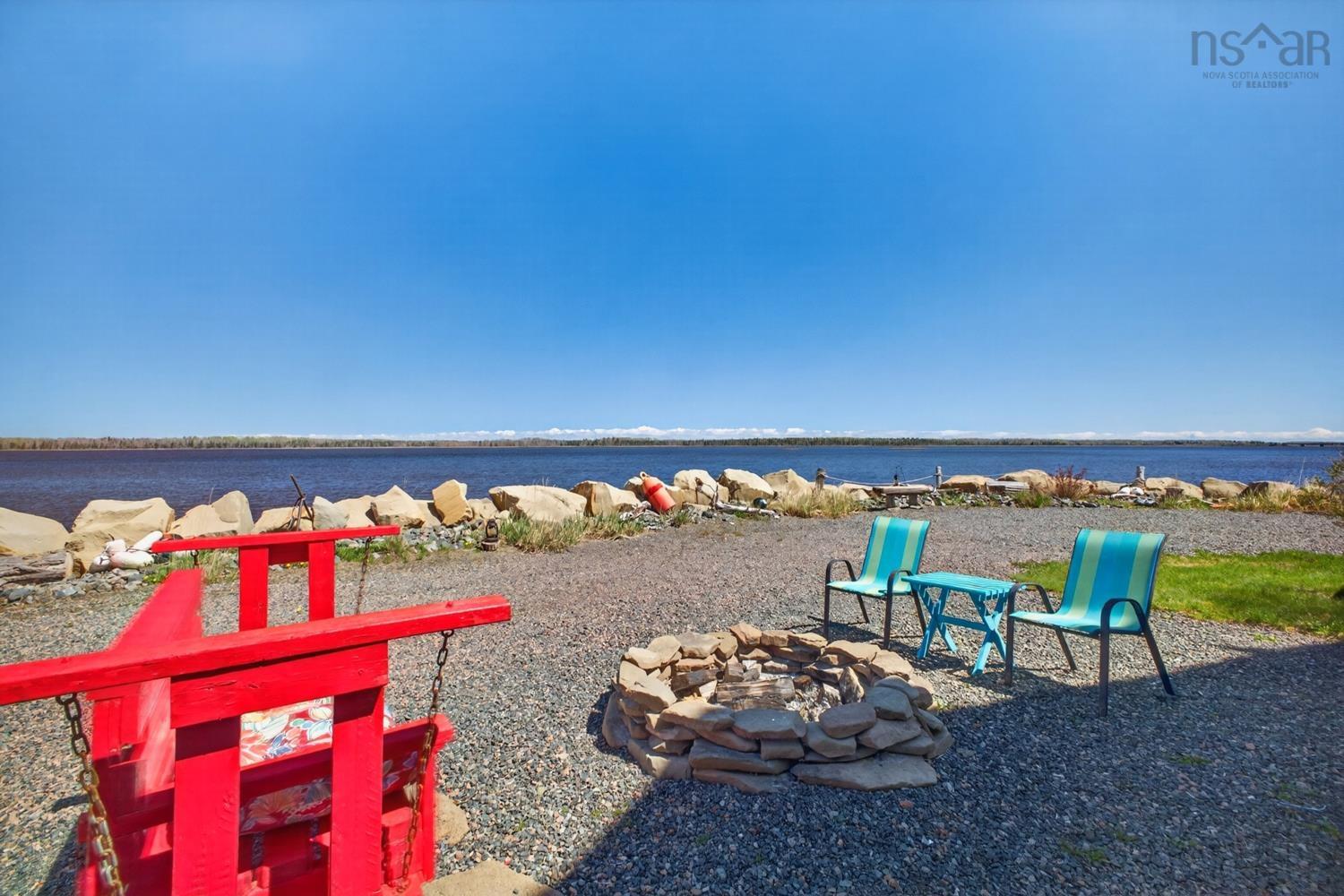 $479,974.00: 13291 HIGHWAY 6, Wallace Bridge