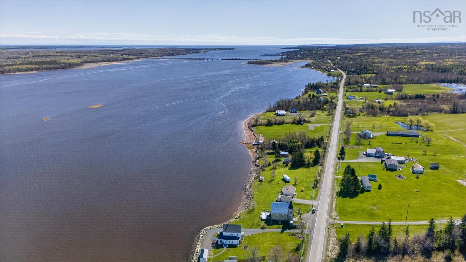 $479,974.00: 13291 HIGHWAY 6, Wallace Bridge