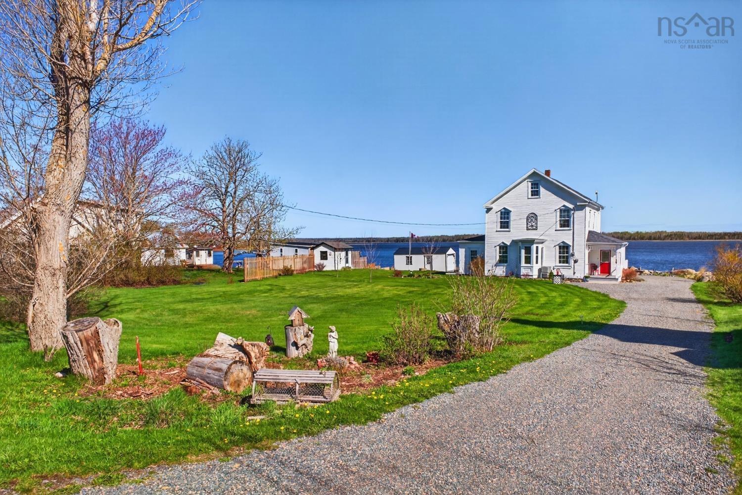 $479,974.00: 13291 HIGHWAY 6, Wallace Bridge