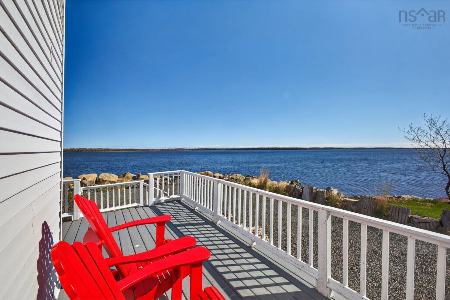 $479,974.00: 13291 HIGHWAY 6, Wallace Bridge