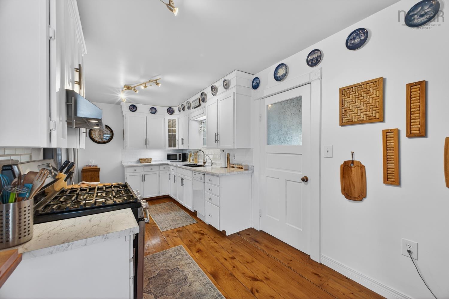 $479,974.00: 13291 HIGHWAY 6, Wallace Bridge