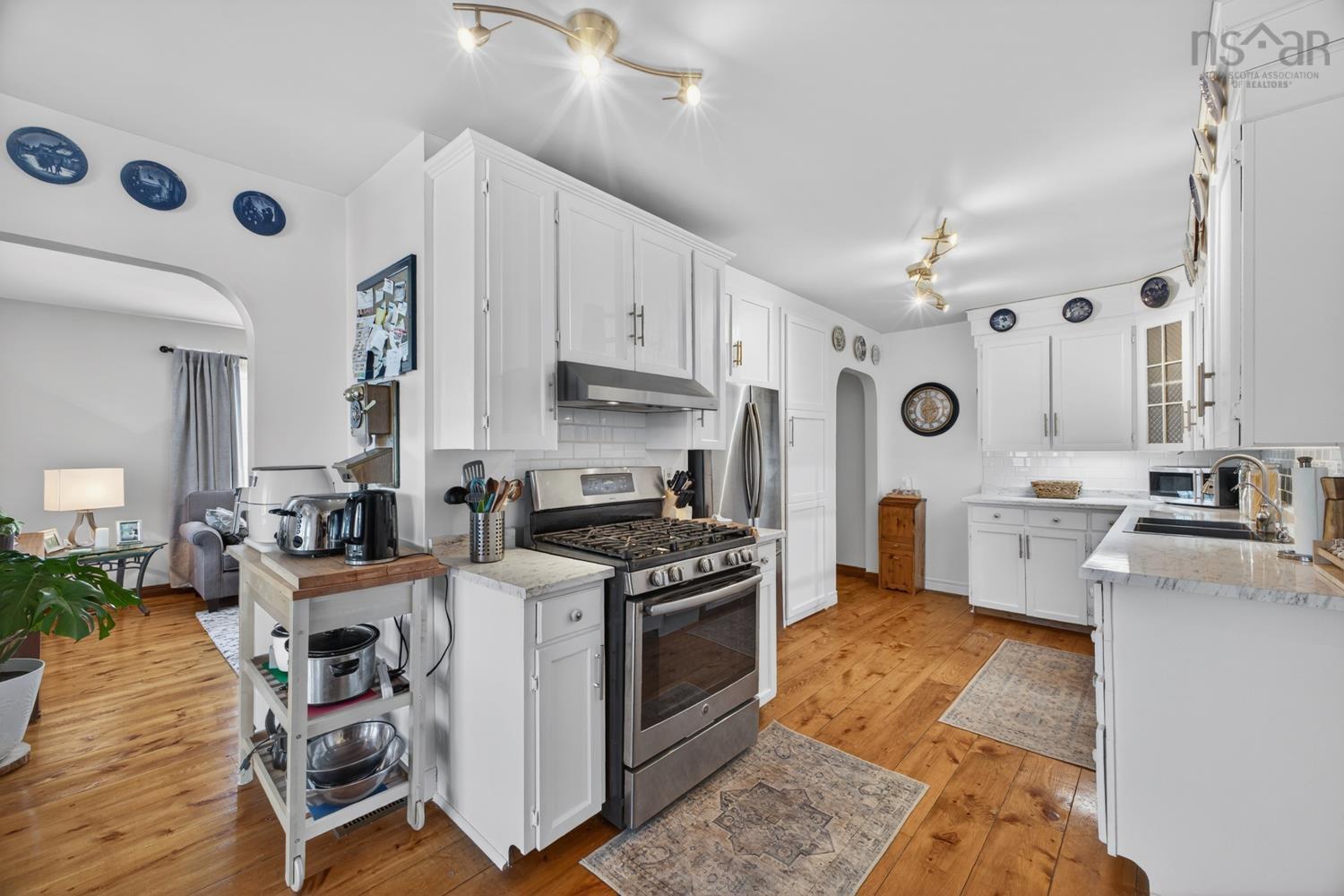 $479,974.00: 13291 HIGHWAY 6, Wallace Bridge