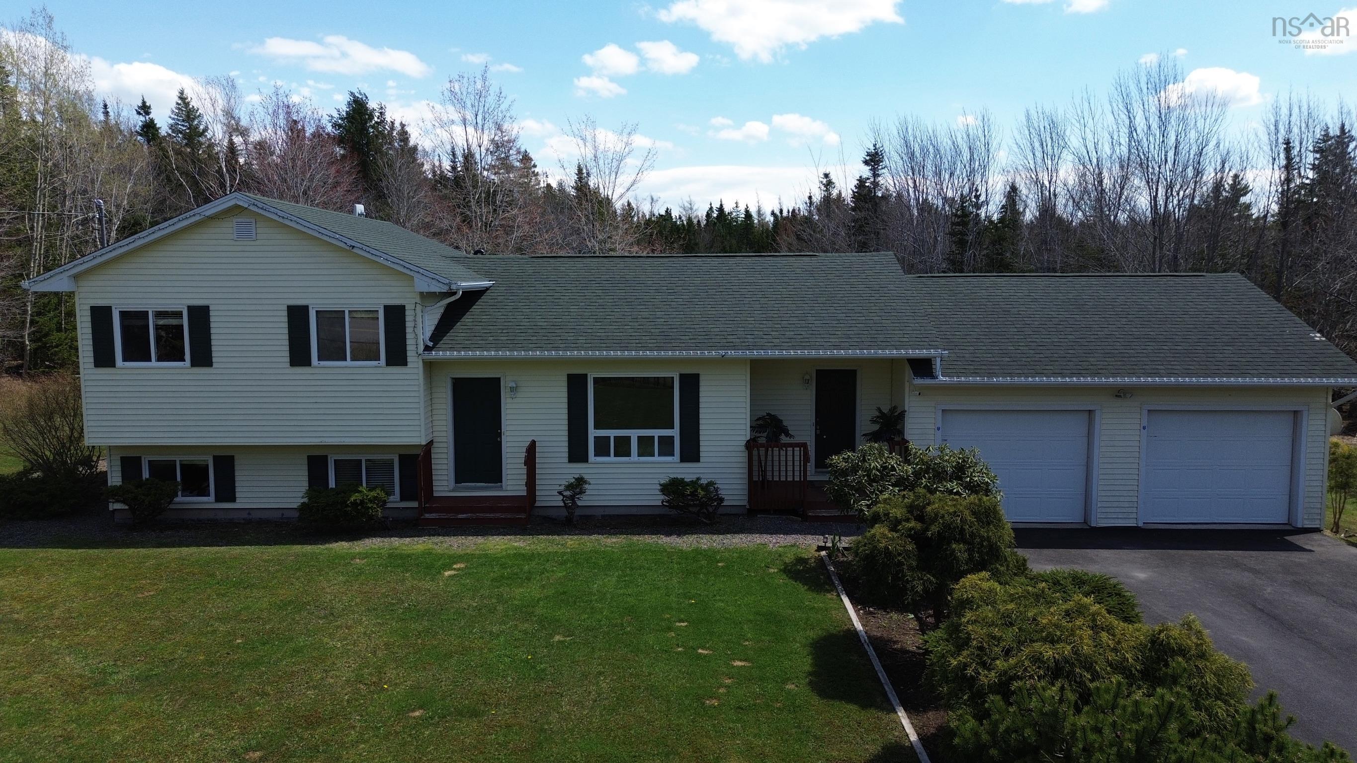 $400,000.00: 164 Portage Road, Wilburn