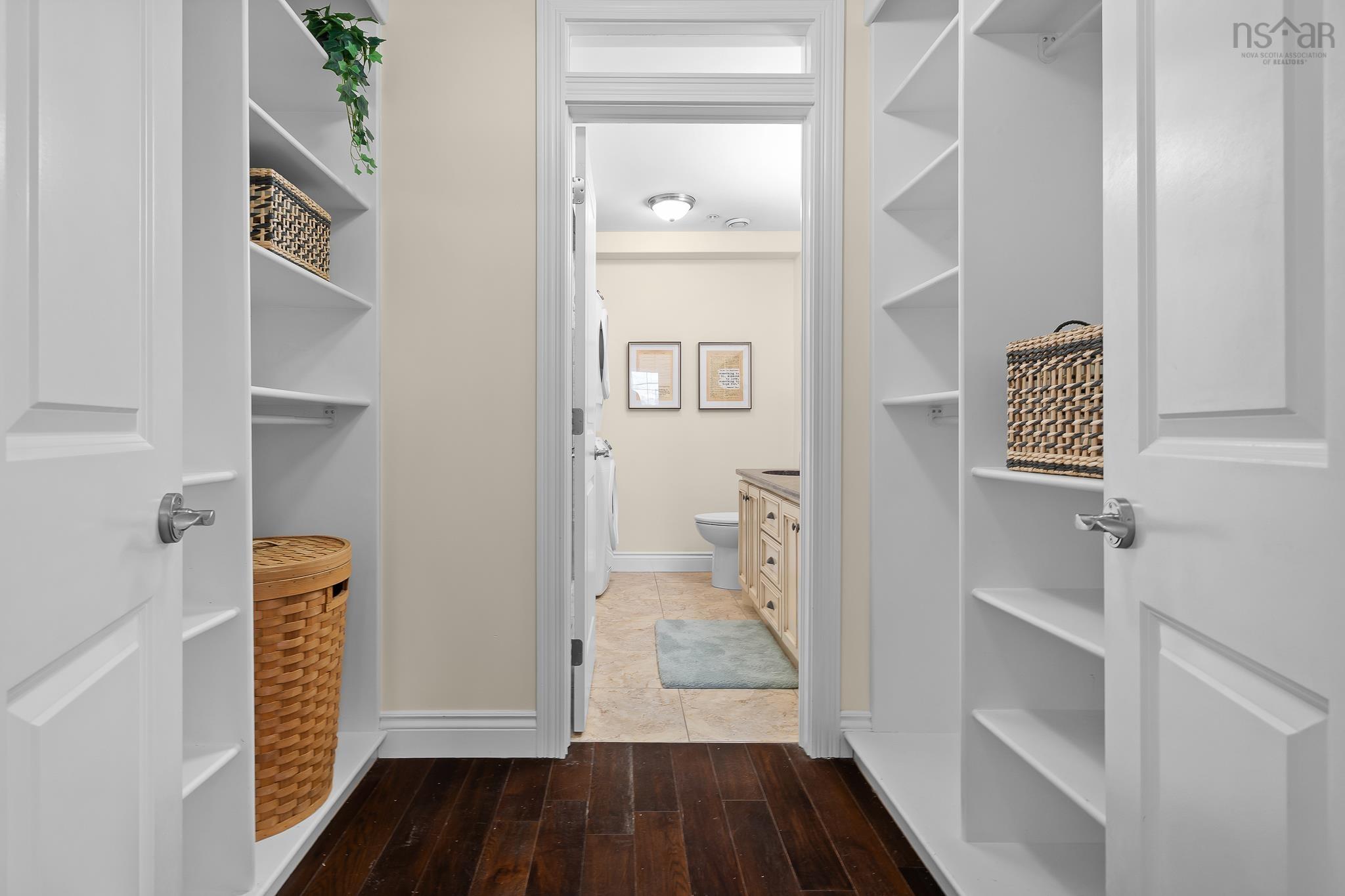 $950,000.00: 2303 Princess Place, Halifax