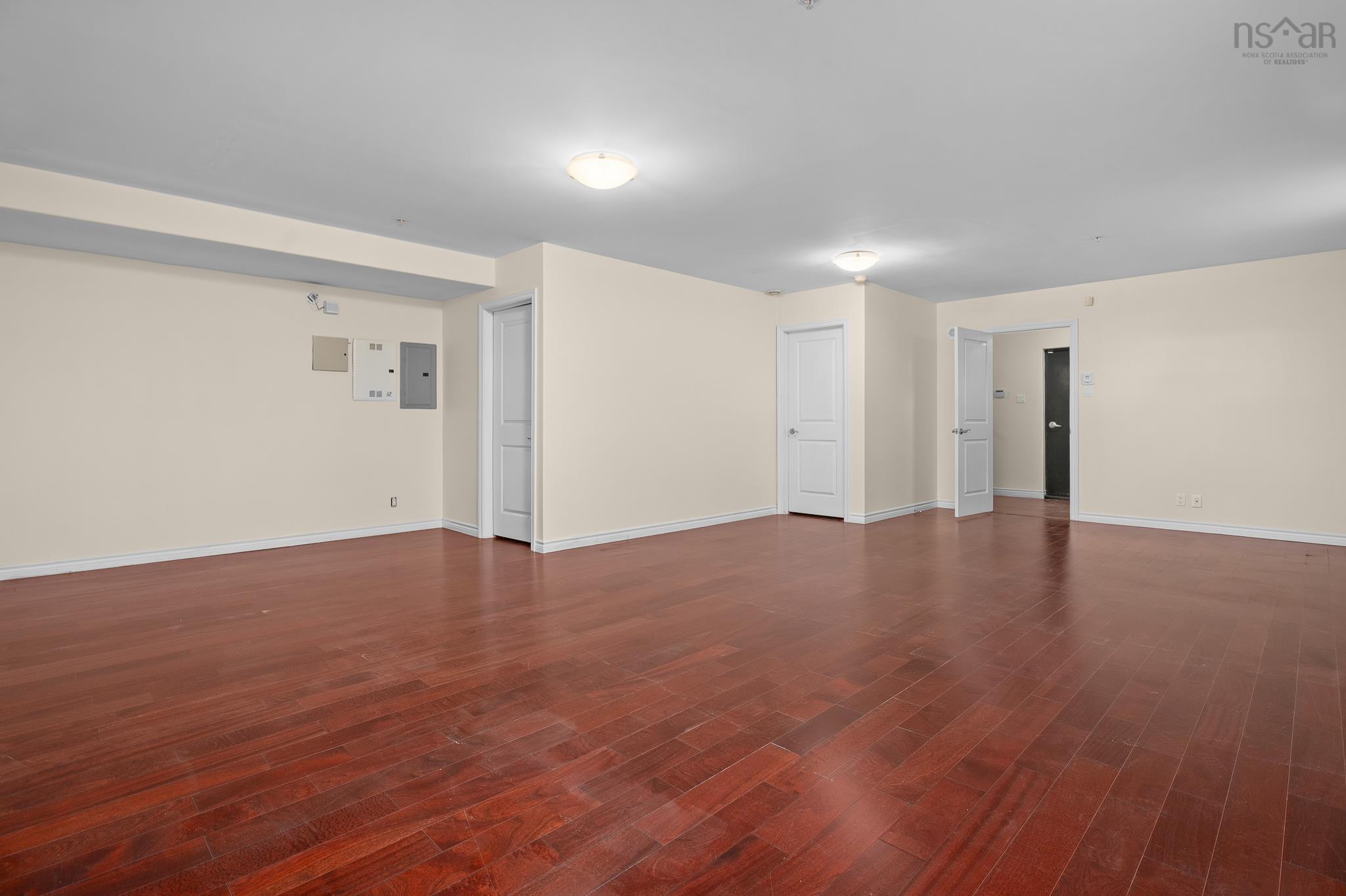 $950,000.00: 2303 Princess Place, Halifax
