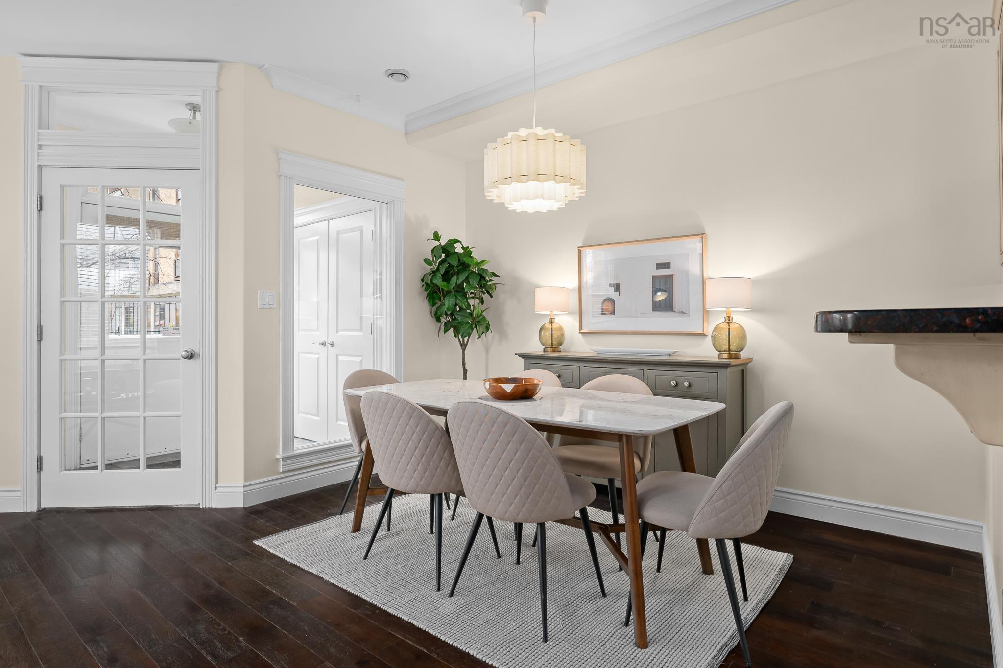 $950,000.00: 2303 Princess Place, Halifax