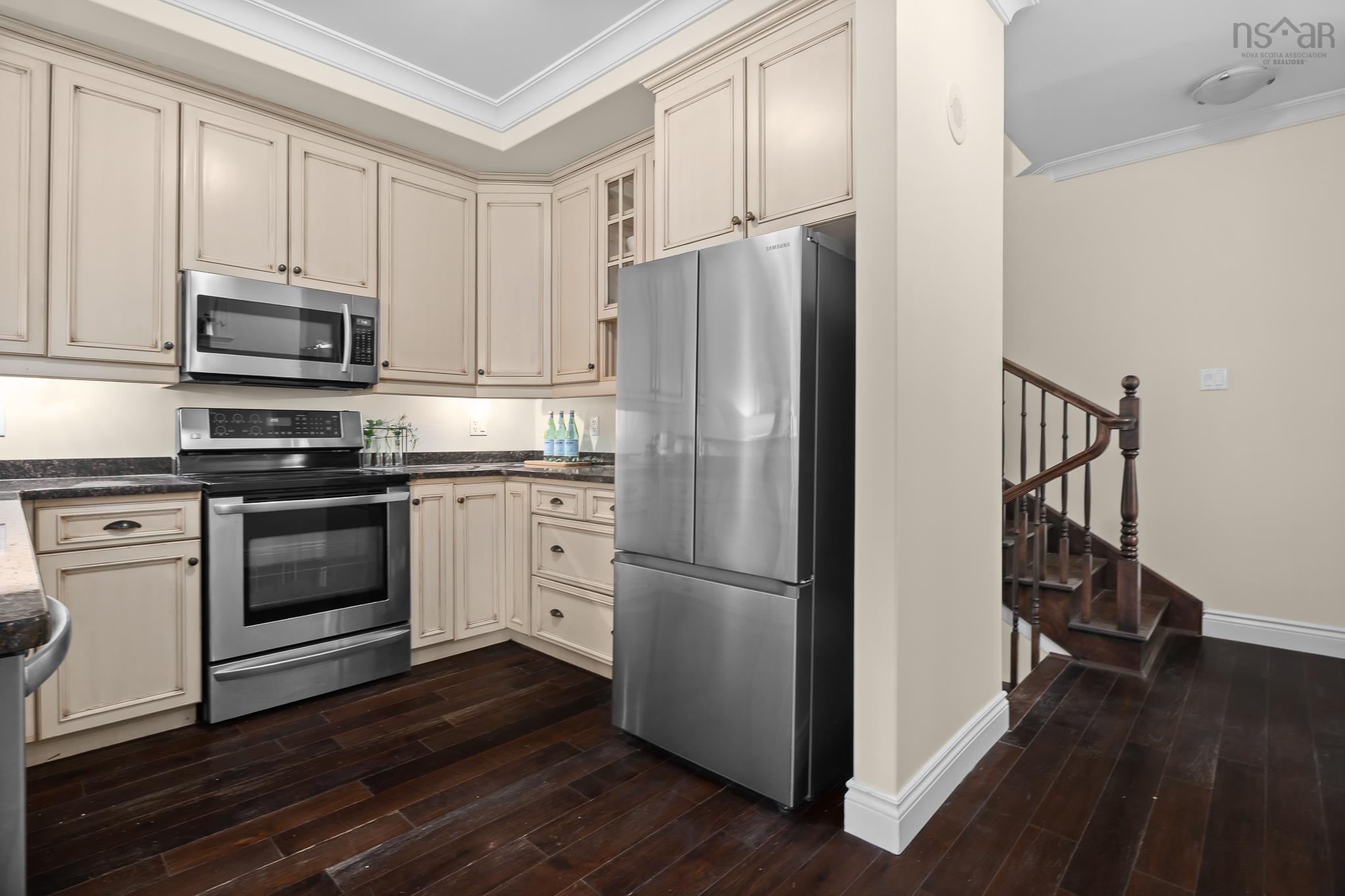 $950,000.00: 2303 Princess Place, Halifax